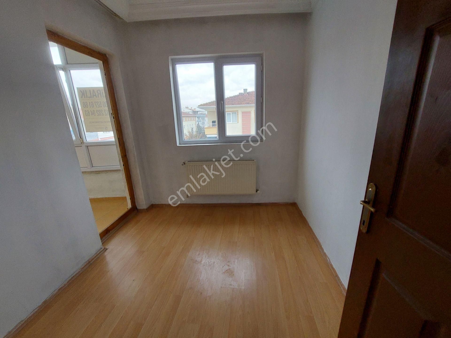 Sincana Kşemsettin Mah Köşe Başı Salon Bağımsız Satılık 3+1daire - Görsel 5