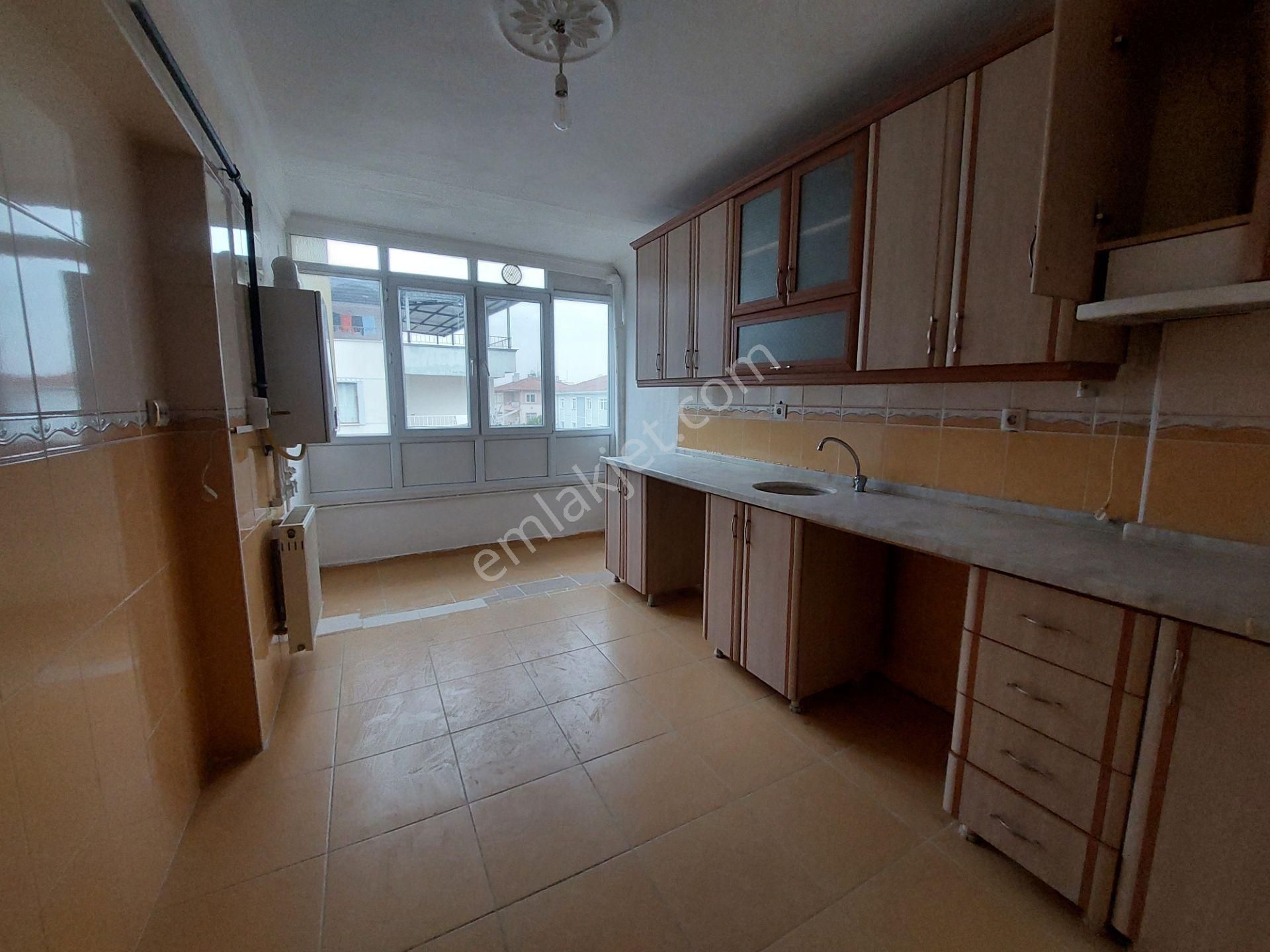 Sincana Kşemsettin Mah Köşe Başı Salon Bağımsız Satılık 3+1daire - Görsel 13