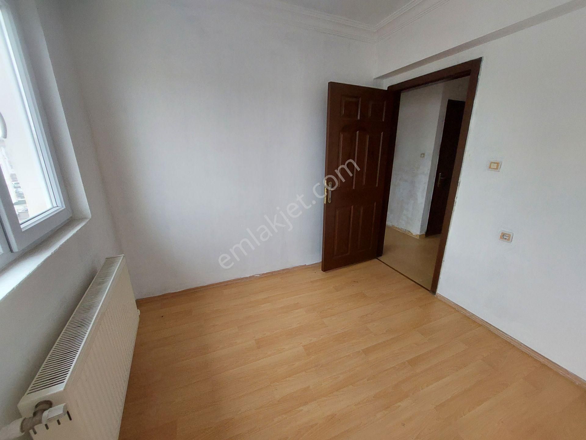 Sincana Kşemsettin Mah Köşe Başı Salon Bağımsız Satılık 3+1daire - Görsel 3