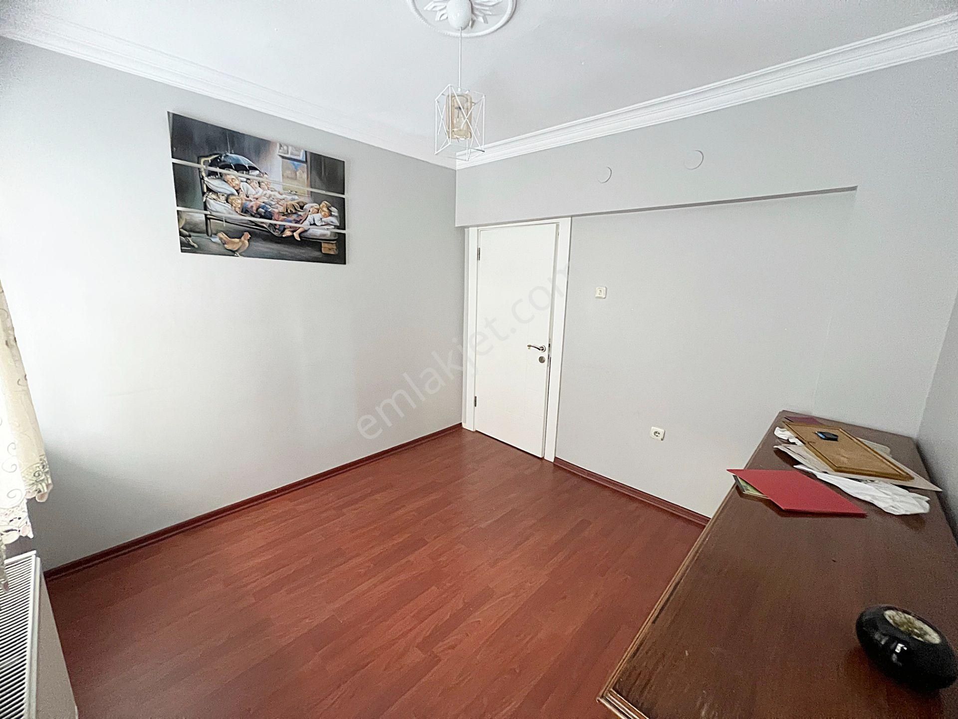 Ergenekon Mah Perşembe Pazarı Yanı Geniş 3+1 Kiralık Daire - Görsel 14