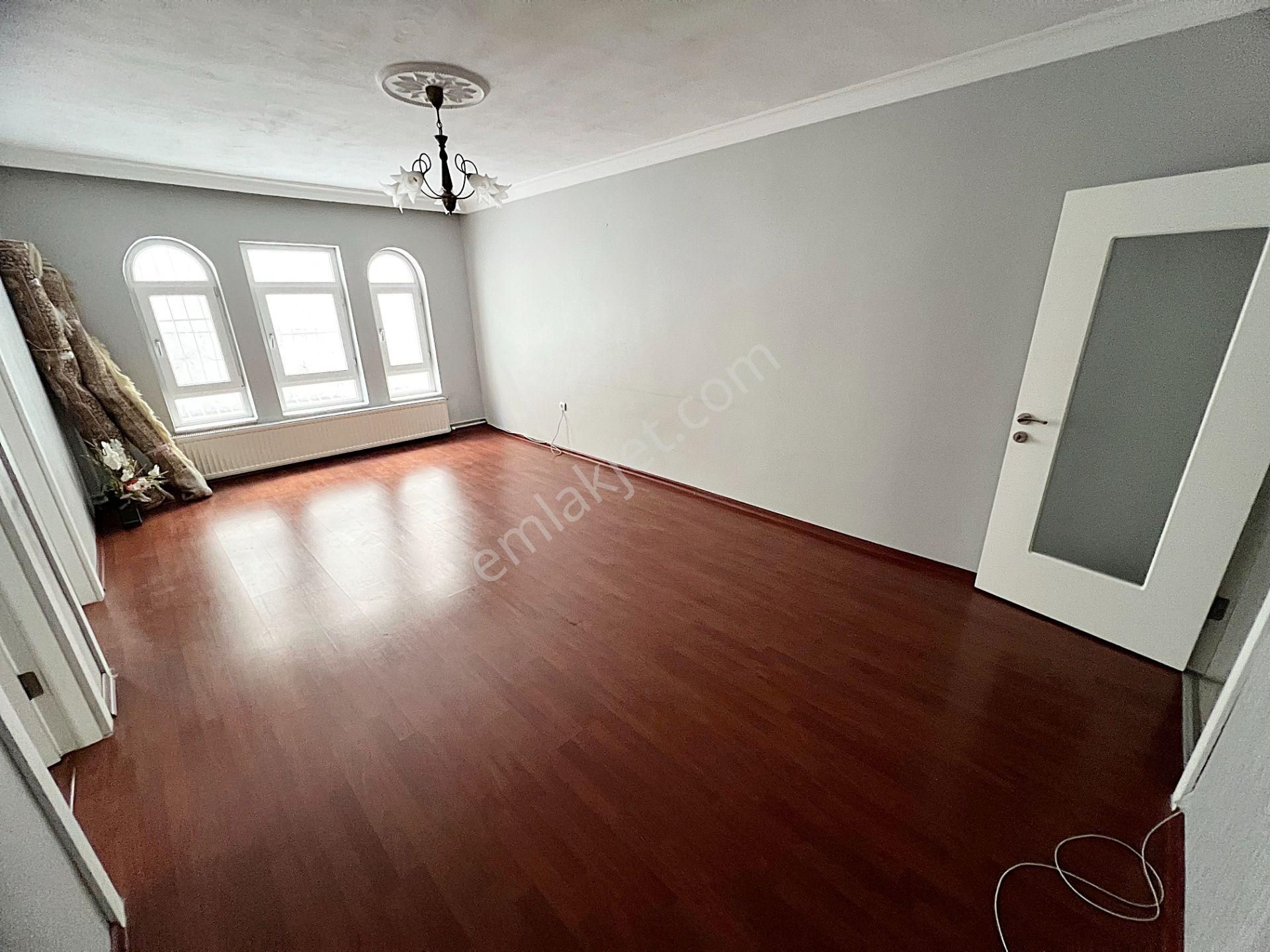 Ergenekon Mah Perşembe Pazarı Yanı Geniş 3+1 Kiralık Daire - Görsel 6