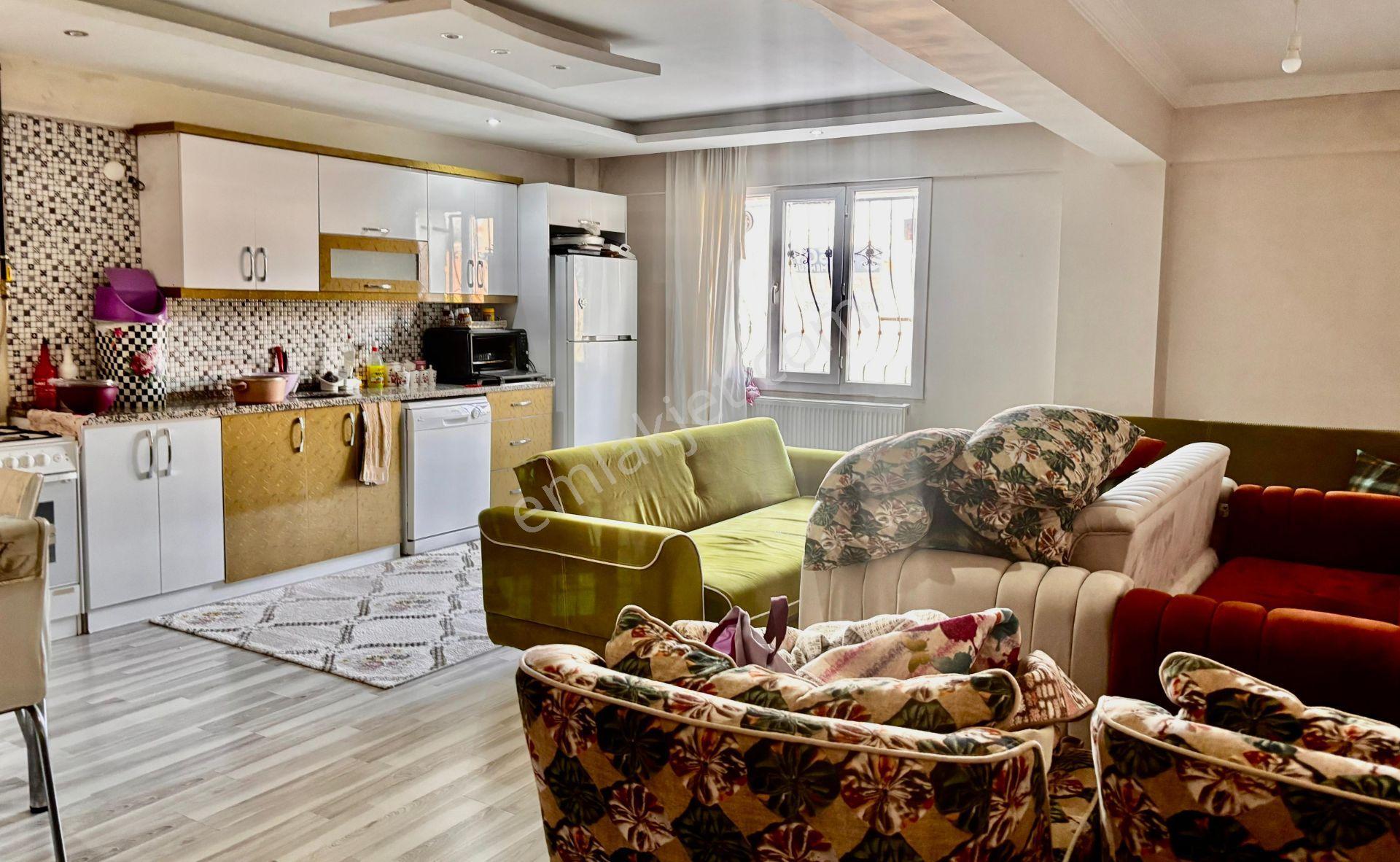 50 Yıl Mahallesi 🏡 ✅3+1 160m2 5 Katlının Zemin Katı ❇️kombi Petekli Full Özelikli