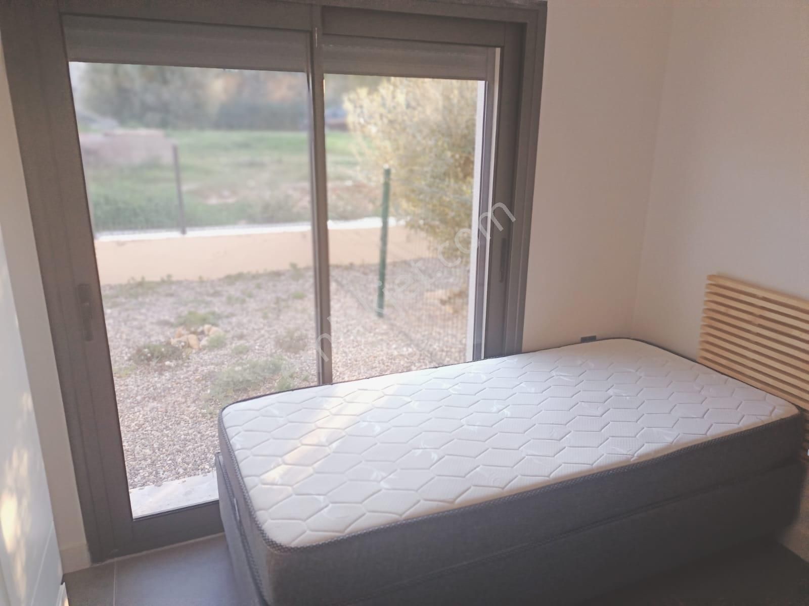 Çeşme Dalyan Marina Yakını Yıllık Kiralık Dubleks - Görsel 26