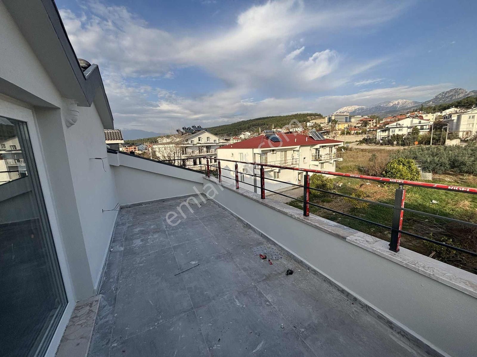 Gerişburnu Mah.satılık 130m² Yerden Isıtmalı 3+1 Dubleks Daire - Görsel 9