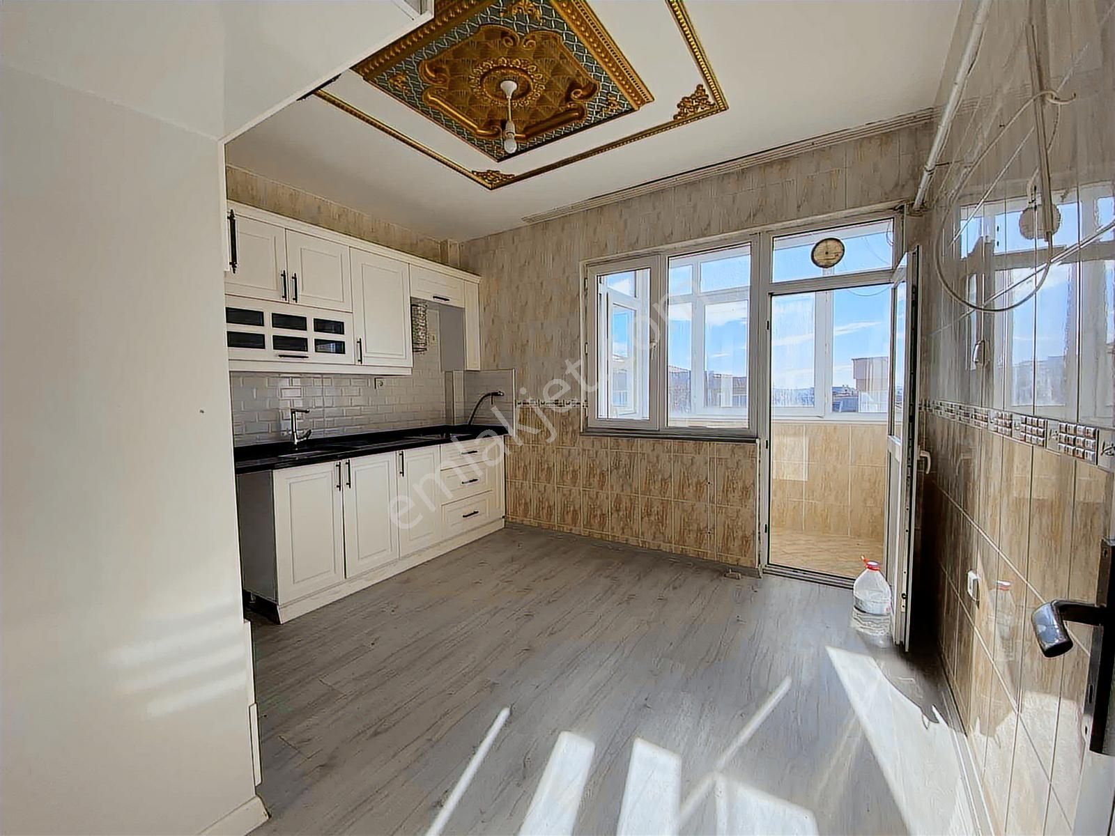 Alipaşa Mahallesin De 3+1 Site İçi Satılık Daire - Görsel 11