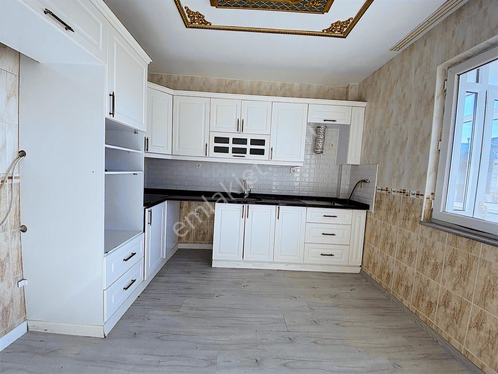 Alipaşa Mahallesin De 3+1 Site İçi Satılık Daire - Görsel 13