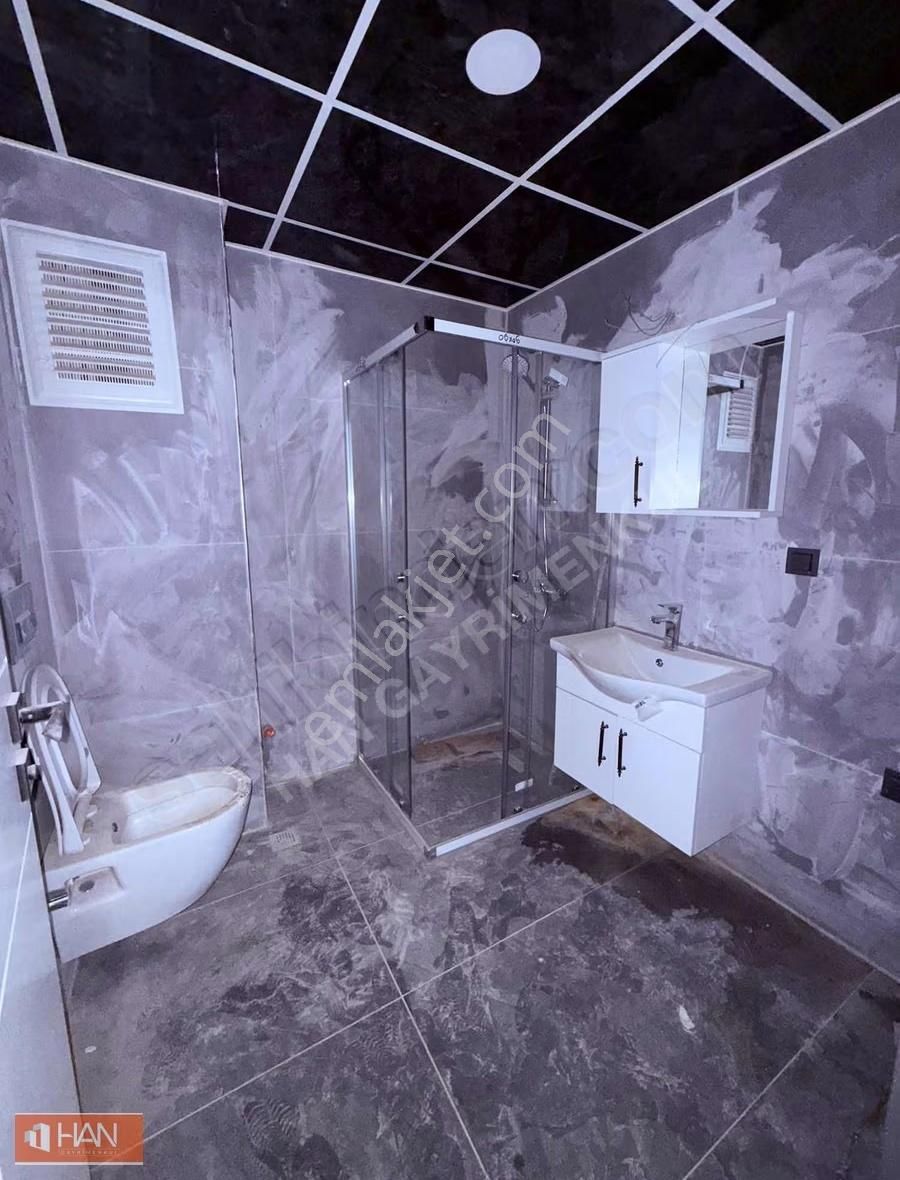 3 Bloklu Havuzlu Site İçi 1+1 Konum Harikası - Görsel 3