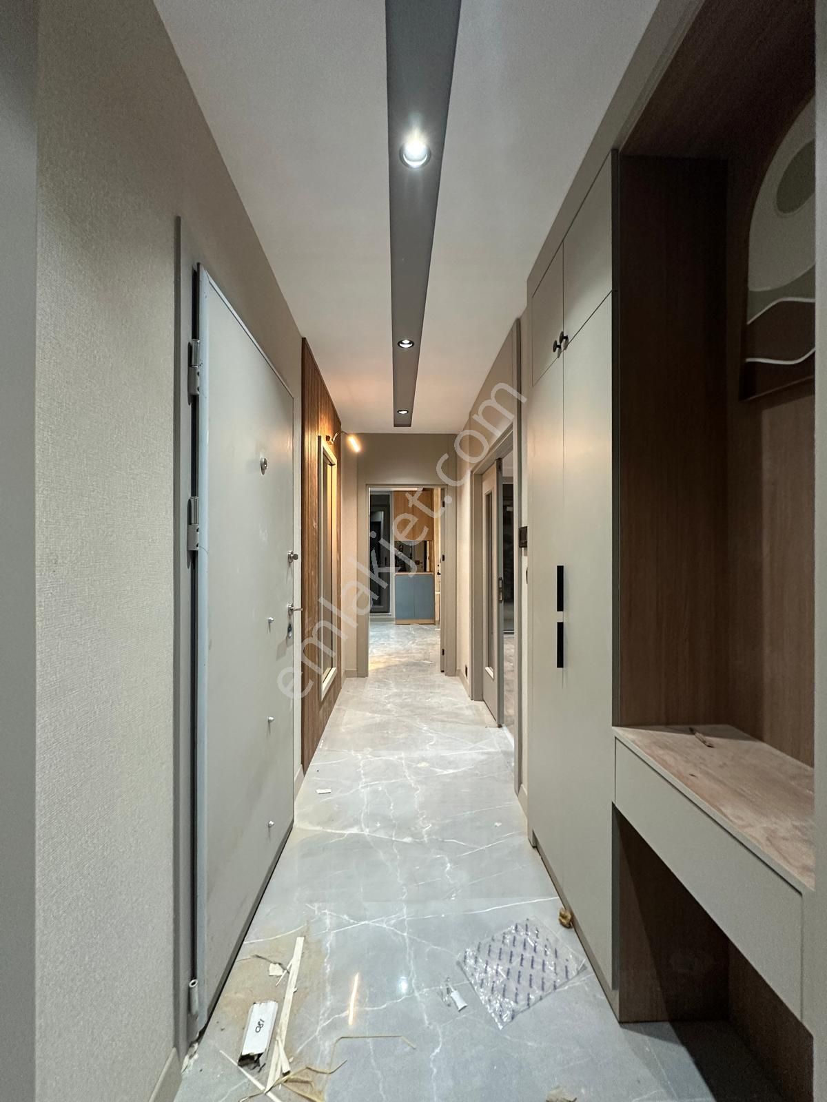 V.karşıyaka'da Ultra Lüks 1.sınıf İşçilikli 2+1 Satılık Daireler - Görsel 34