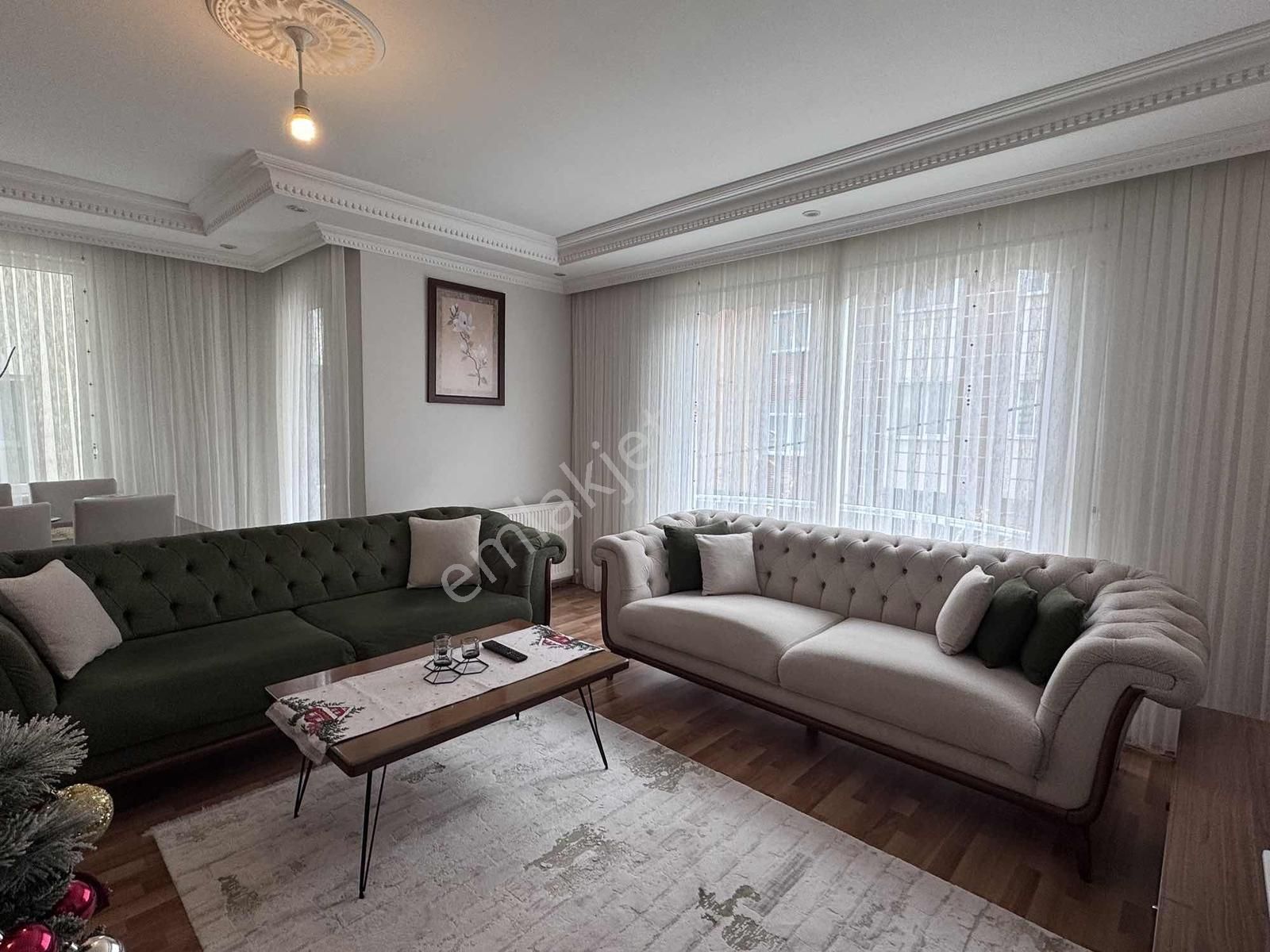 Çamlık Mah. Metroya 5 Dk. Çift Balkon Ve Şömineli Ara Kat 3+1