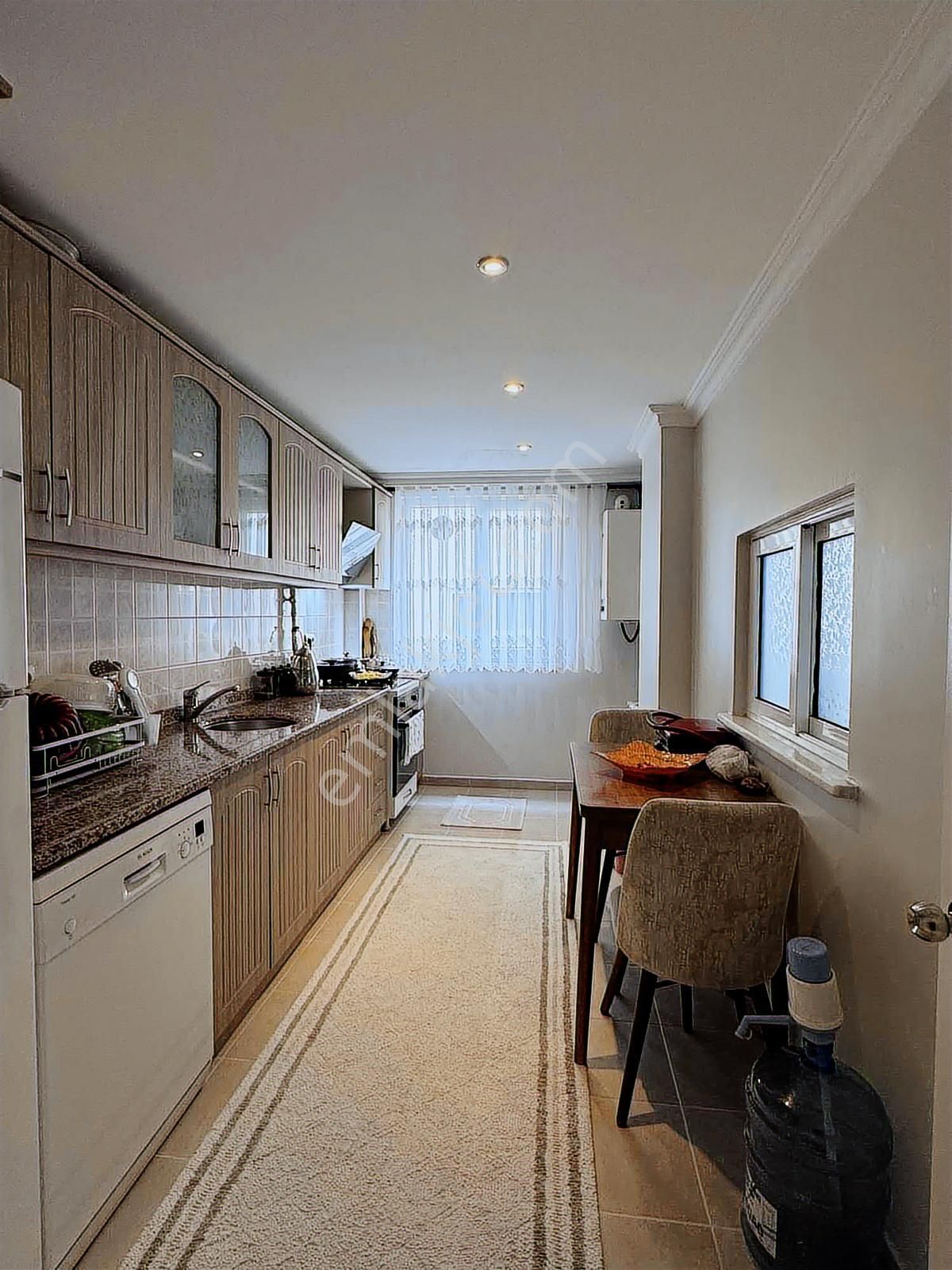 Çamlık Mah. Metroya 5 Dk. Çift Balkon Ve Şömineli Ara Kat 3+1 - Görsel 14