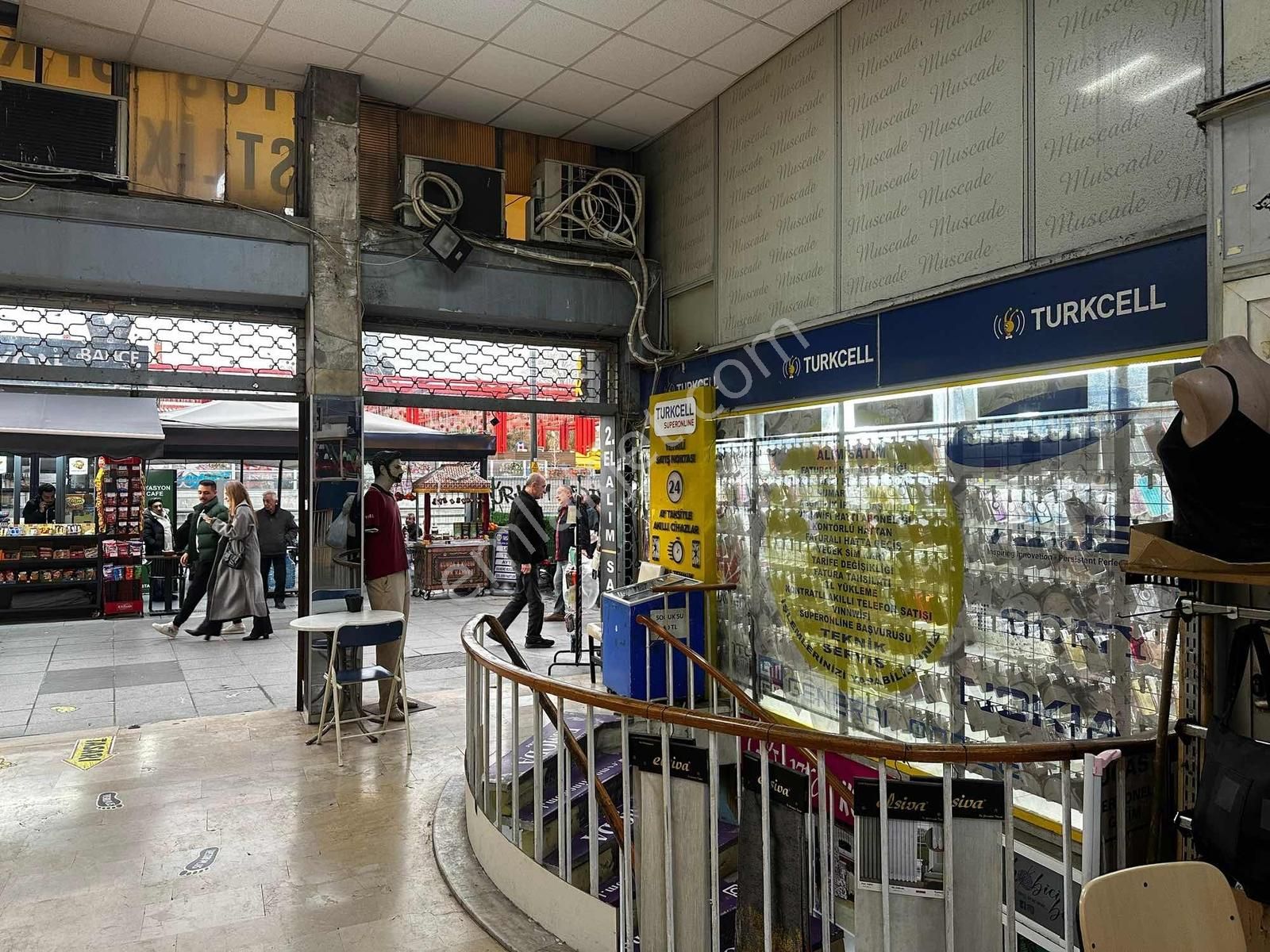 Kıtmetli Dükkan Bakırköy Meydana Yakın Giriş:24m2 Asma Kat:24m2 - Görsel 3