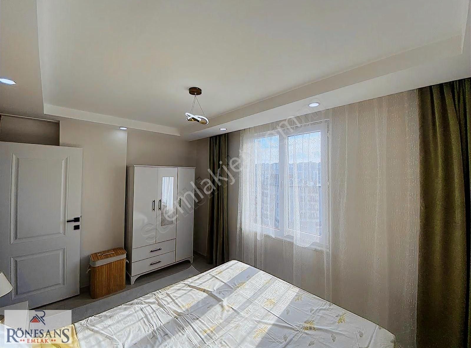 Rönesans Emlak'tan Deniz Manzaralı Sıfır Eşyalı Geniş 1+1 - Görsel 3