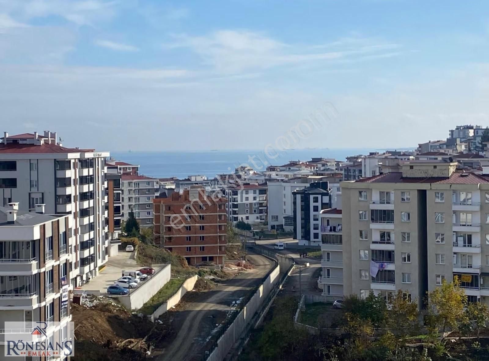 Rönesans Emlak'tan Deniz Manzaralı Sıfır Eşyalı Geniş 1+1 - Görsel 10