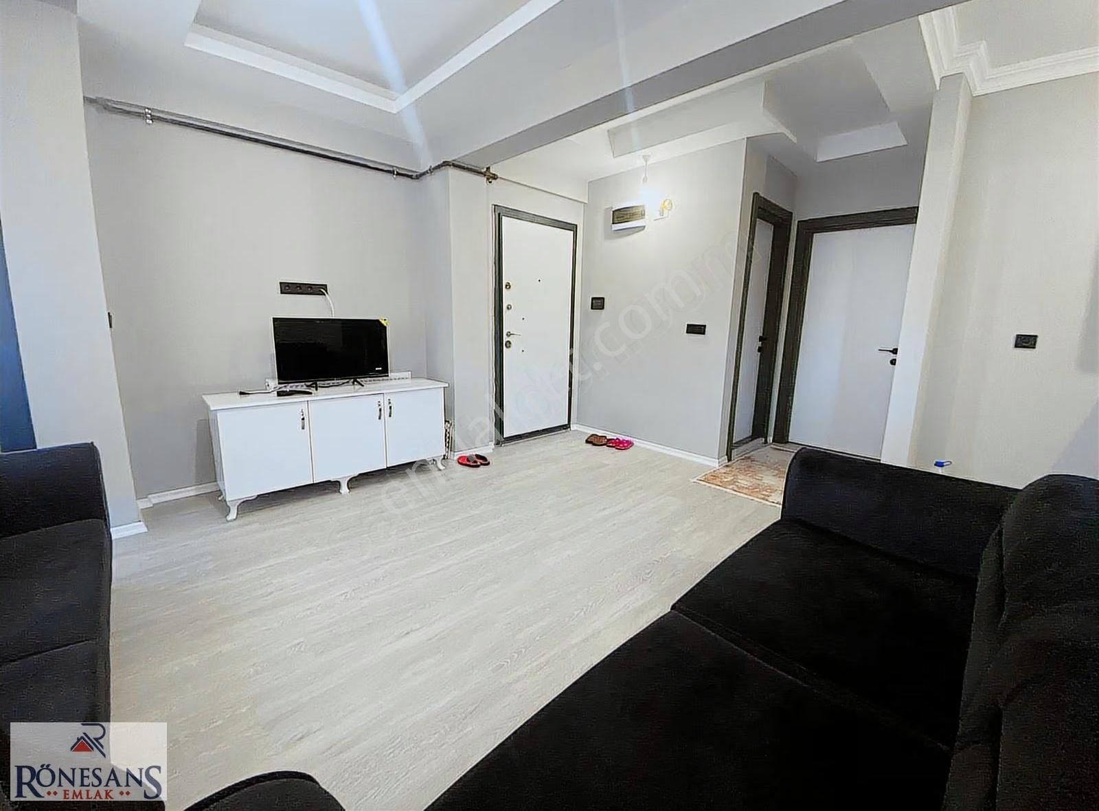 Rönesans Emlak'tan İskanı Alınmış, Eşyalı, Kombisi Takılı 1+1 - Görsel 4