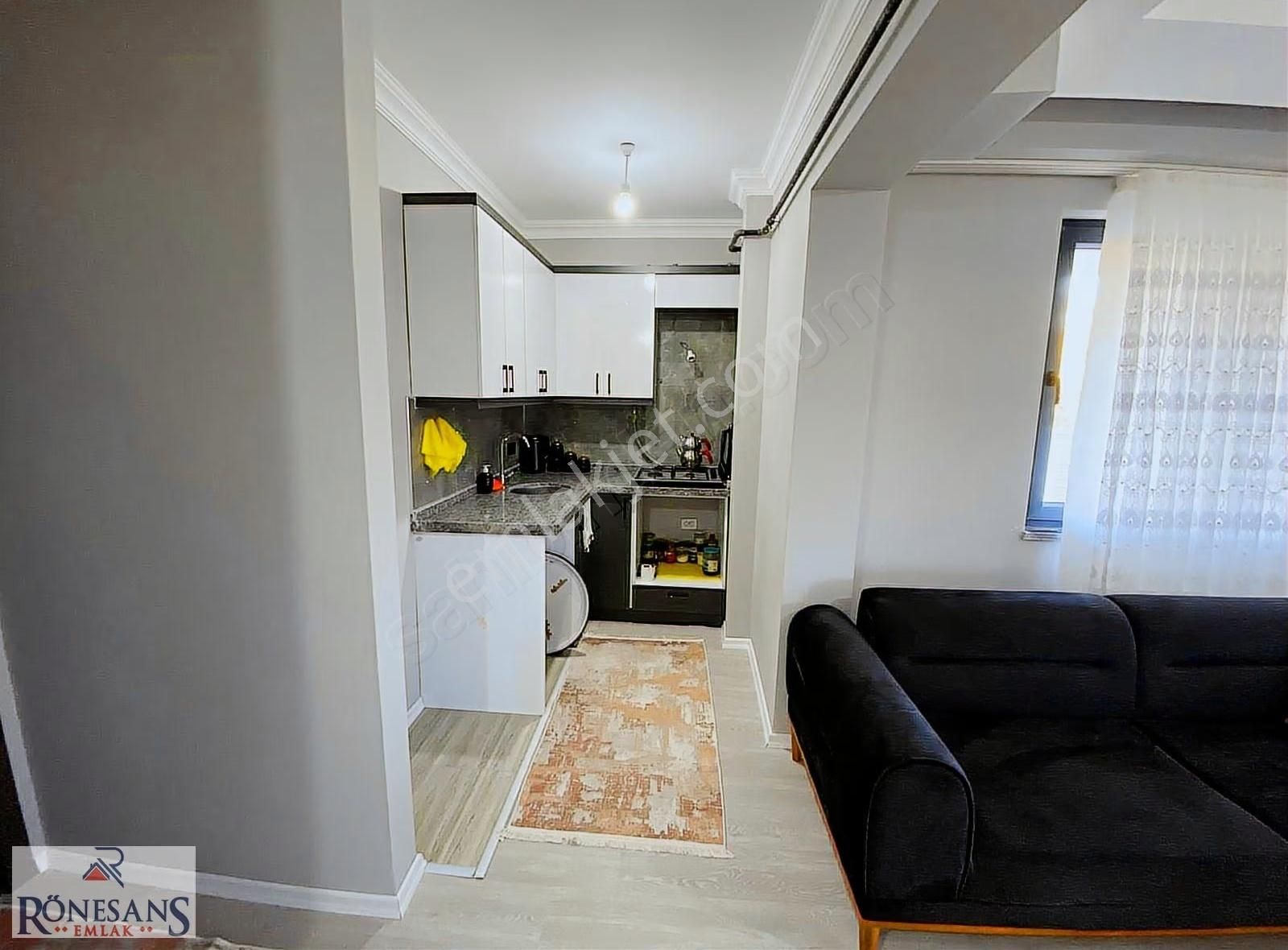 Rönesans Emlak'tan İskanı Alınmış, Eşyalı, Kombisi Takılmış 1+1 - Görsel 21