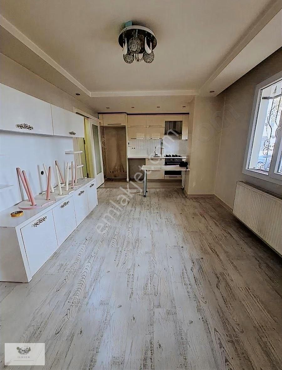 Basınsitesinde Haz Ömer Cami Yakını Yeni Binada Yüksek Giriş - Görsel 18