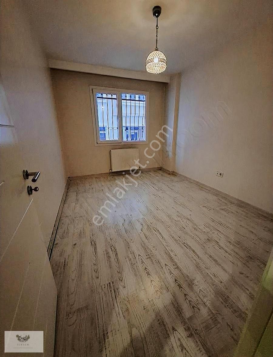 Basınsitesinde Haz Ömer Cami Yakını Yeni Binada Yüksek Giriş - Görsel 4