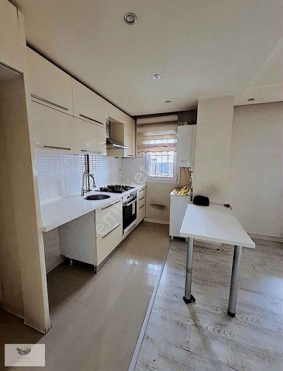 Basınsitesinde Haz Ömer Cami Yakını Yeni Binada Yüksek Giriş - Görsel 7