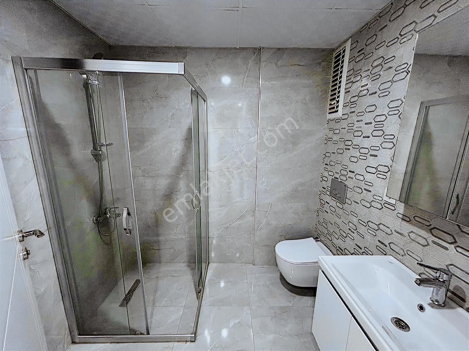 Göçerler'de Site İçi Satılık 2+1 Ayrı Mutfak Ayrı Wc Katta Daire - Görsel 5