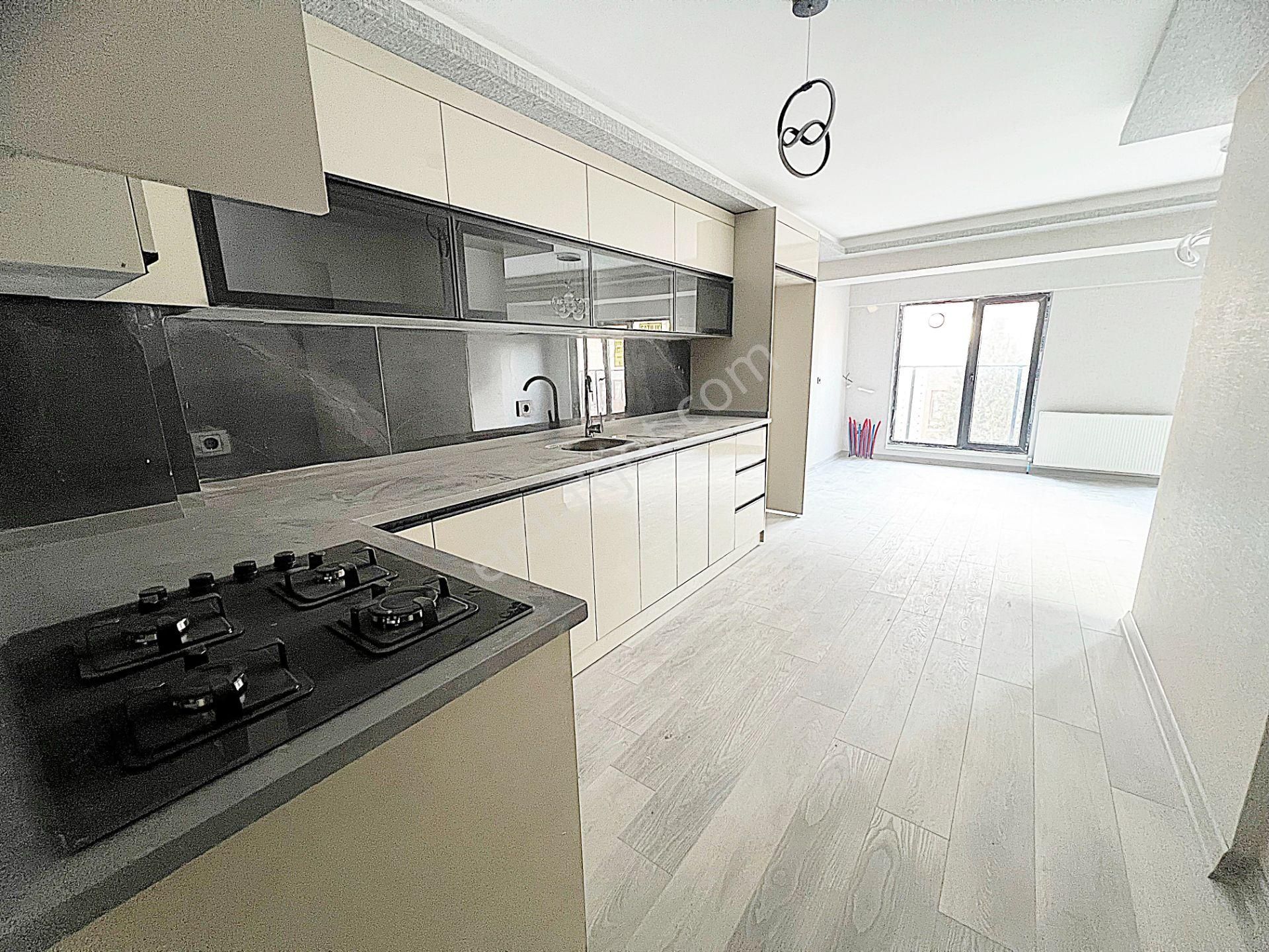 Yeniçağ Mah Ragıp Tüzün Yakını Sıfır Ara Kat Kapalı Garajlı 2+1 - Görsel 2