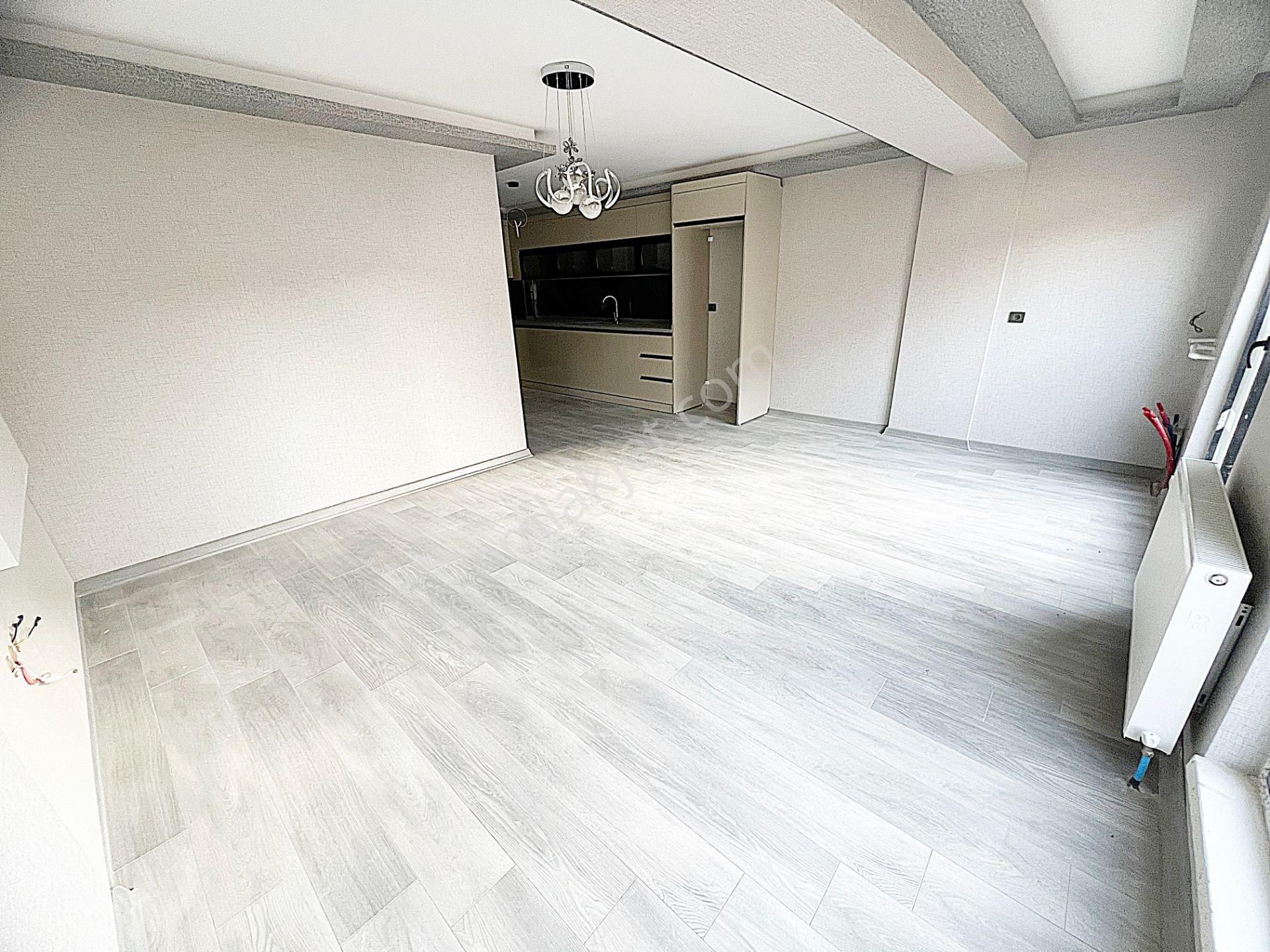 Yeniçağ Mah Ragıp Tüzün Yakını Sıfır Ara Kat Kapalı Garajlı 2+1 - Görsel 4