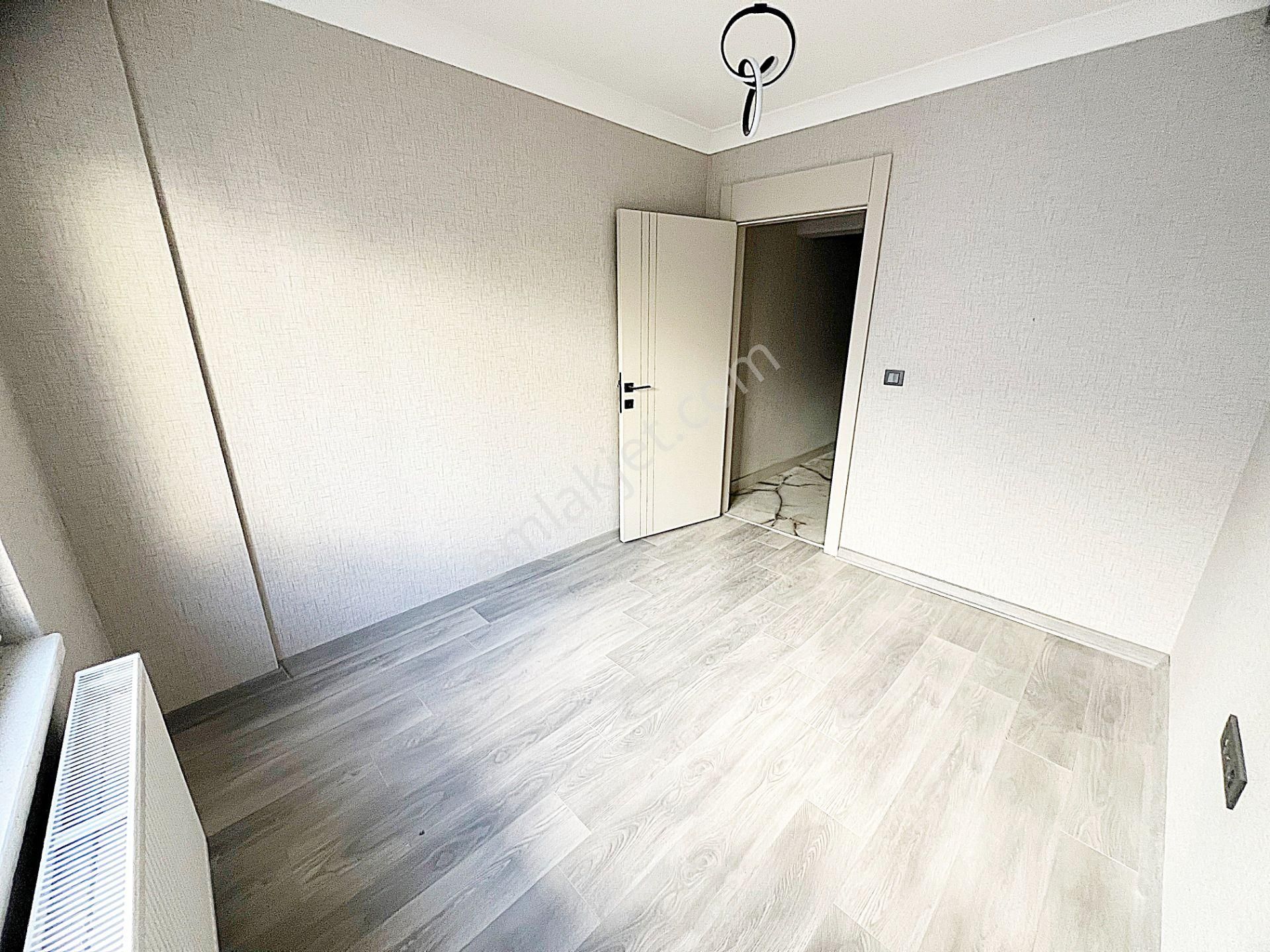 Yeniçağ Mah Ragıp Tüzün Yakını Sıfır Ara Kat Kapalı Garajlı 2+1 - Görsel 8