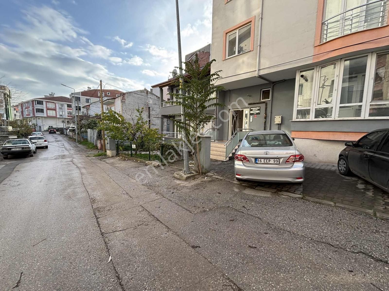 Nova Grup'tan İzmir Yoluna Bir Sokak Mesafede Eşyalı 1+1 - Görsel 12