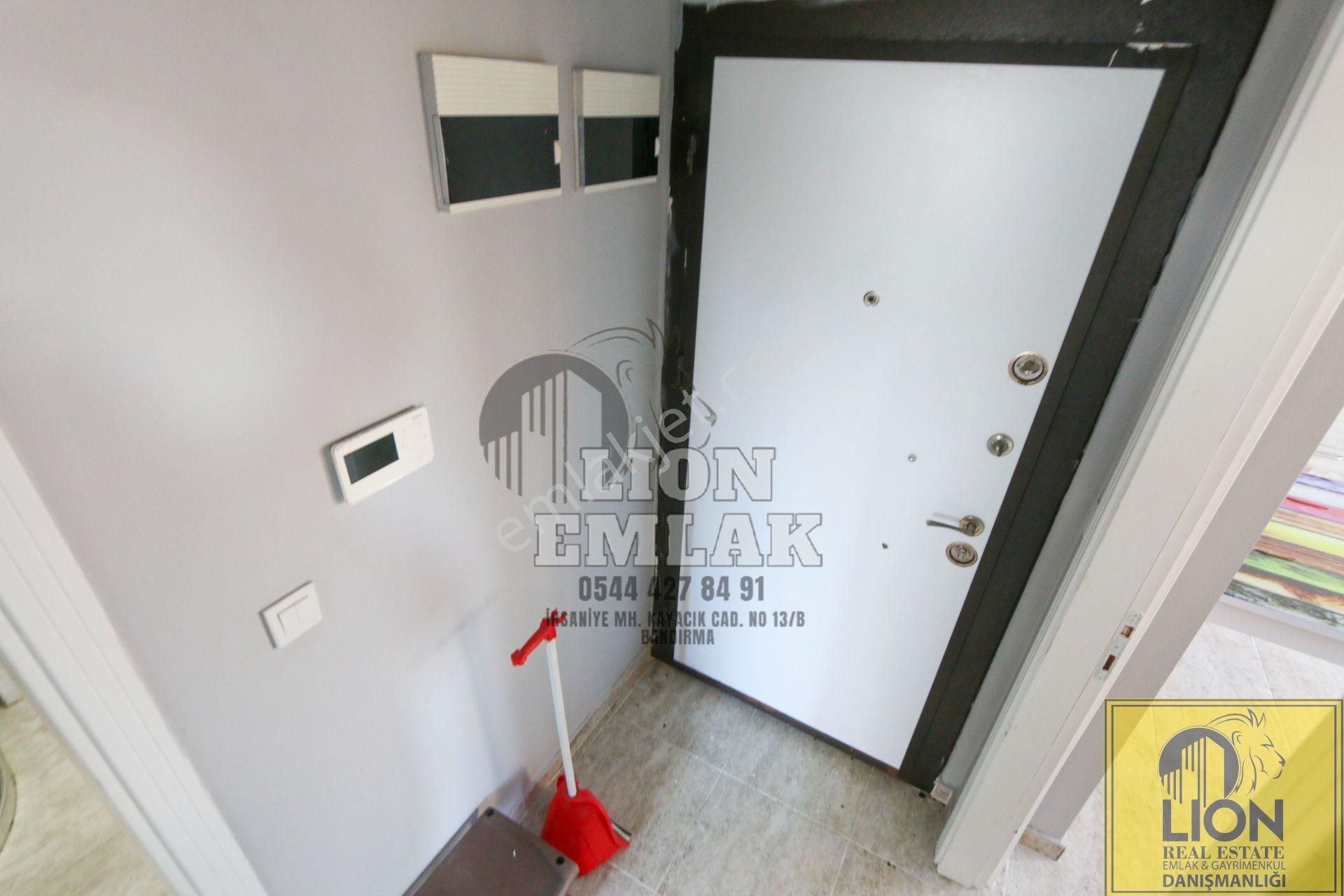 Lıon Emlak'tan 600 Evler'de Ana Yol Üzeri,arakat Eşyalı Kiralık 2+1 Daire - Görsel 32