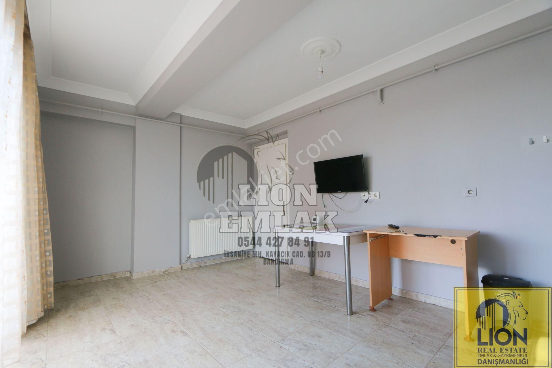 Lıon Emlak'tan 600 Evler'de Ana Yol Üzeri,arakat Eşyalı Kiralık 2+1 Daire - Görsel 7