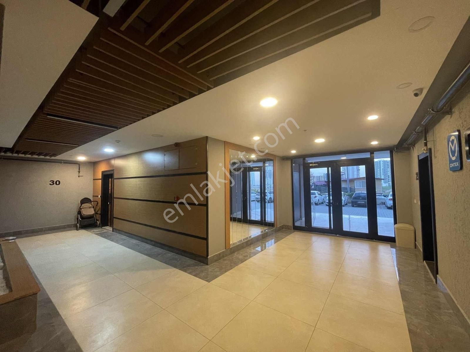 Stadyum Bulvarı Uzerı Lüx Sitede Lüx İşcilikli Geniş 2+1 - Görsel 3