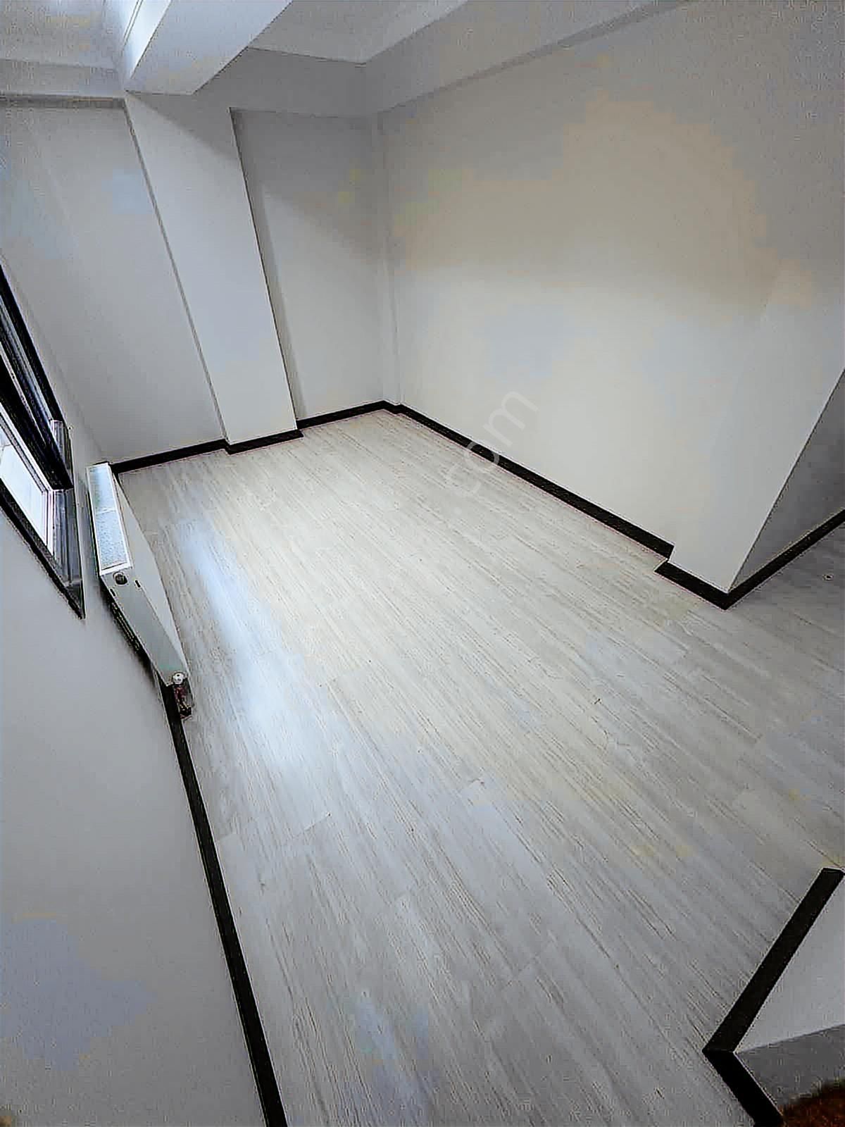 Yılmaz Emlak'tan Halkalı Merkez'de Satılık 2+1 Yeni Bina Giriş - Görsel 7