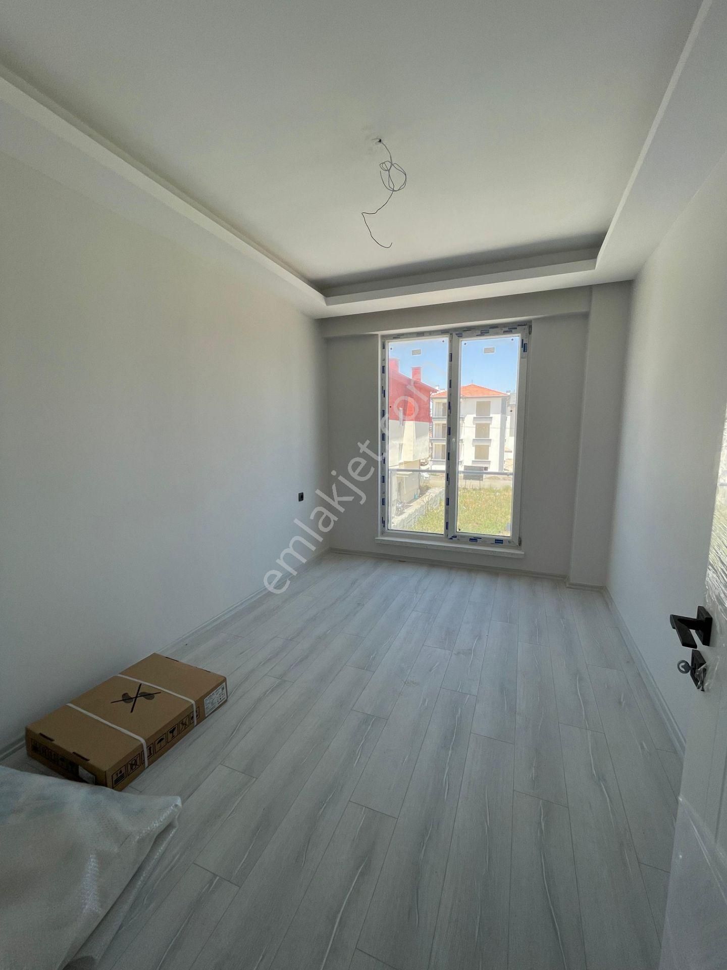 Afyon Üçok Emlaktan Mareşal F Çakmak Mah Satılık 3+1 1 Yaş Sıfır Arakat Daire - Görsel 18