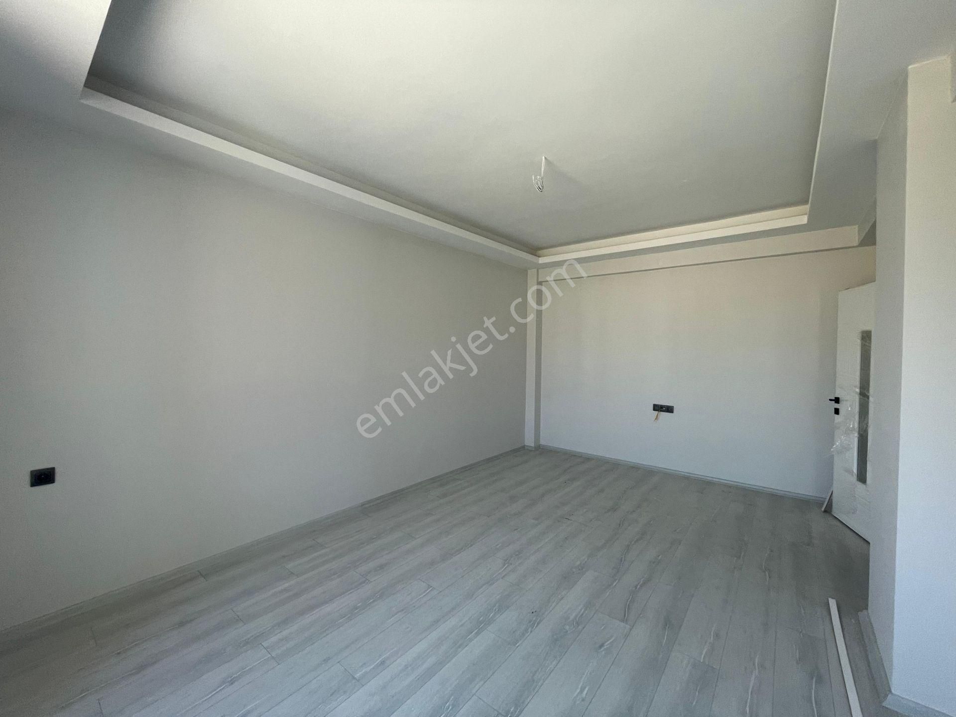 Afyon Üçok Emlaktan Mareşal F Çakmak Mah Satılık 3+1 1 Yaş Sıfır Arakat Daire - Görsel 17