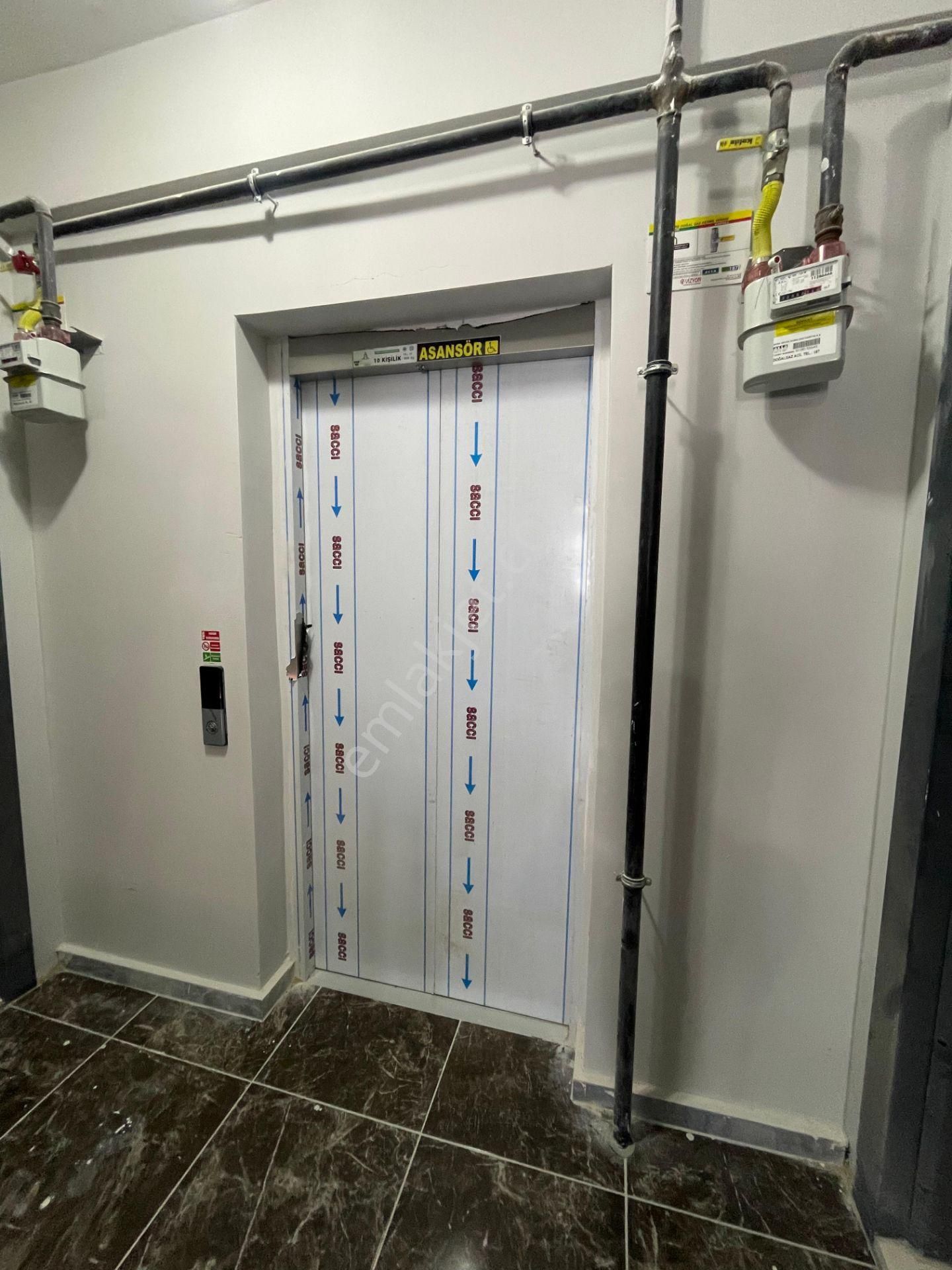 Afyon Üçok Emlaktan Mareşal F Çakmak Mah Satılık 3+1 1 Yaş Sıfır Arakat Daire - Görsel 5