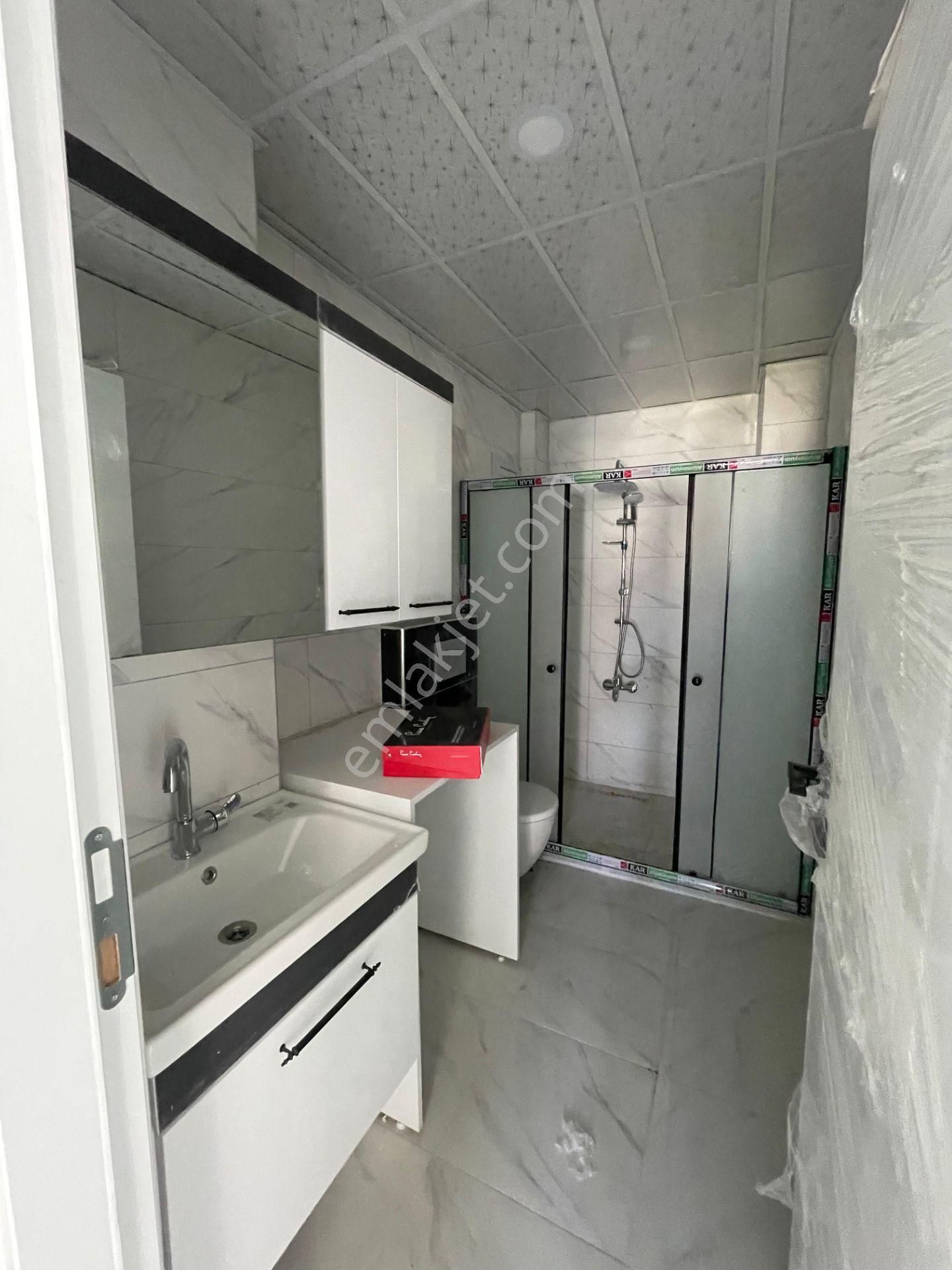 Afyon Üçok Emlaktan Mareşal F Çakmak Mah Satılık 3+1 1 Yaş Sıfır Arakat Daire - Görsel 13