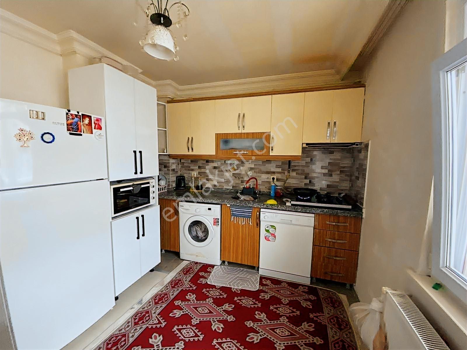 Kaçırılmayacak Fırsat! Sırasöğütler Mah Satılık 2+1 Ara Kat 90m2 - Görsel 11