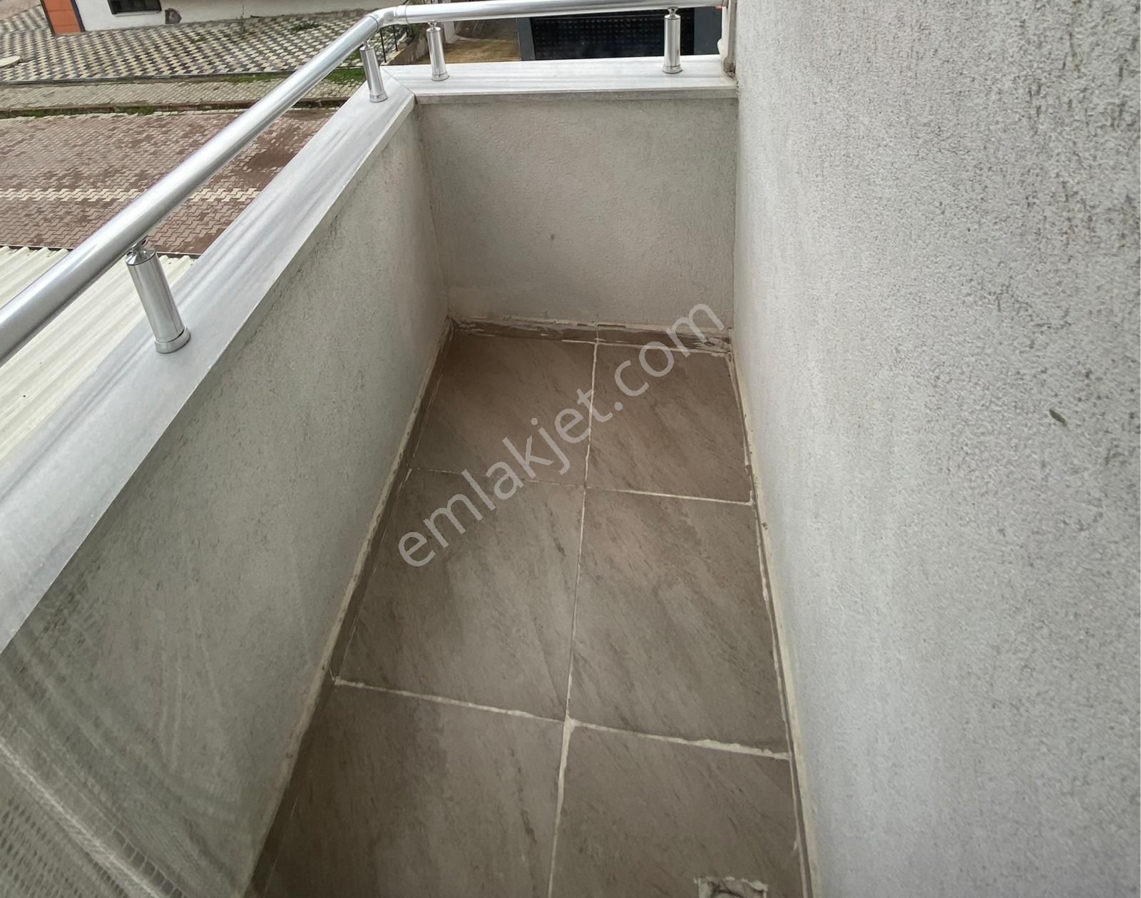 Kaçırılmayacak Fırsat! Sırasöğütler Mah Satılık 2+1 Ara Kat 90m2 - Görsel 7