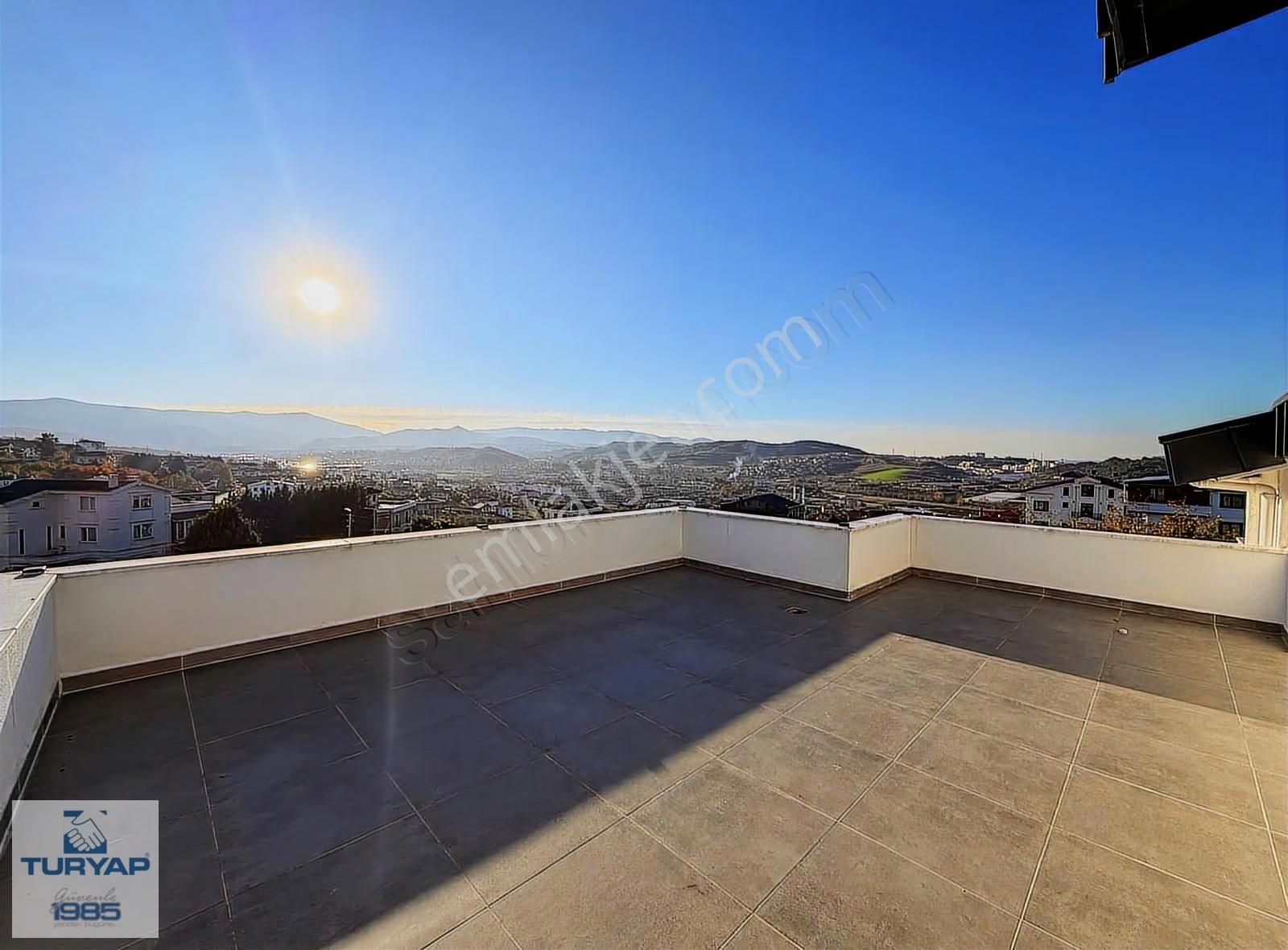 Yalova Kadıköy'de Deniz Manzaralı Satılık Müstakil Villa - Görsel 15