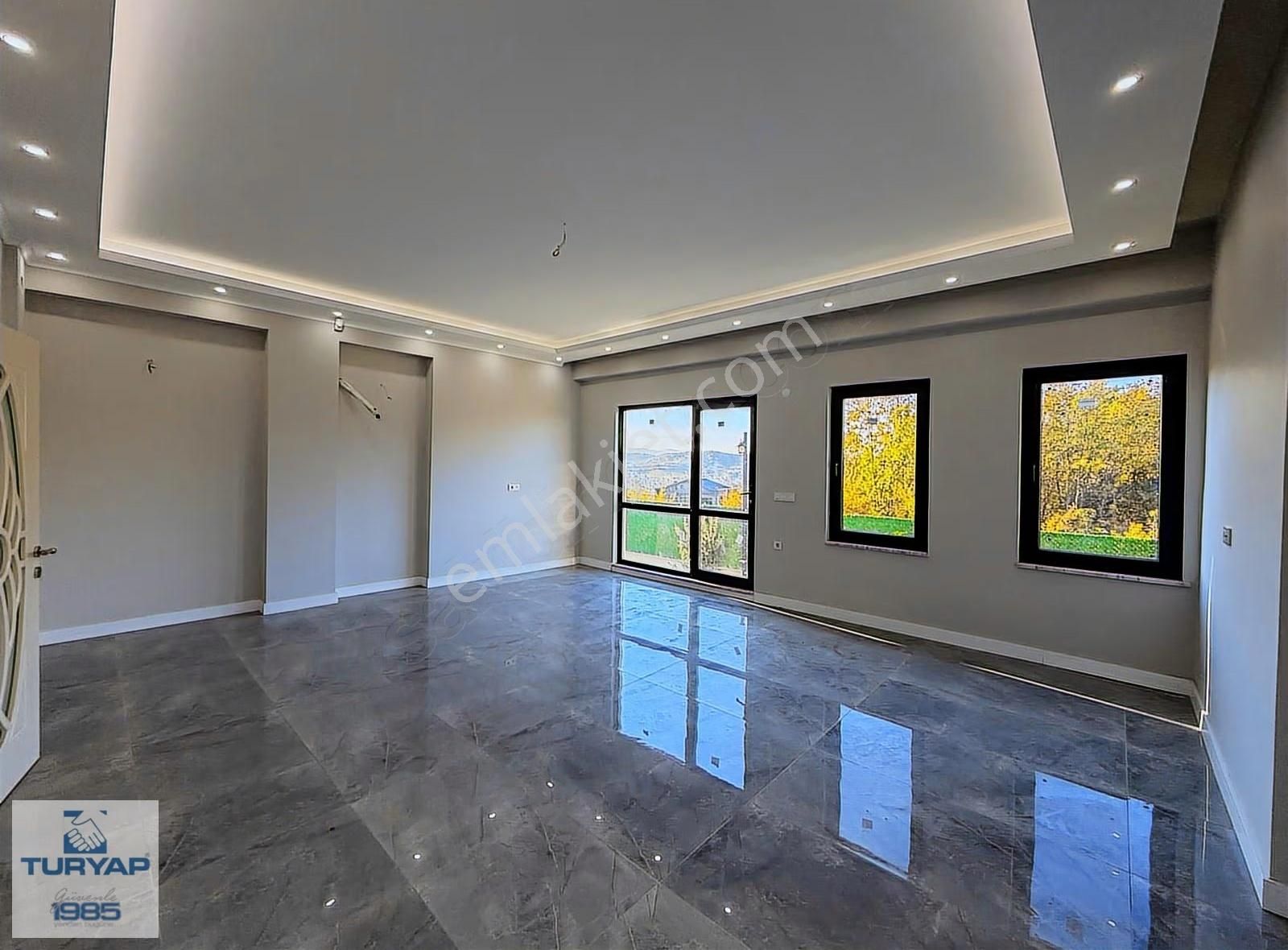 Yalova Kadıköy'de Deniz Manzaralı Satılık Müstakil Villa - Görsel 14