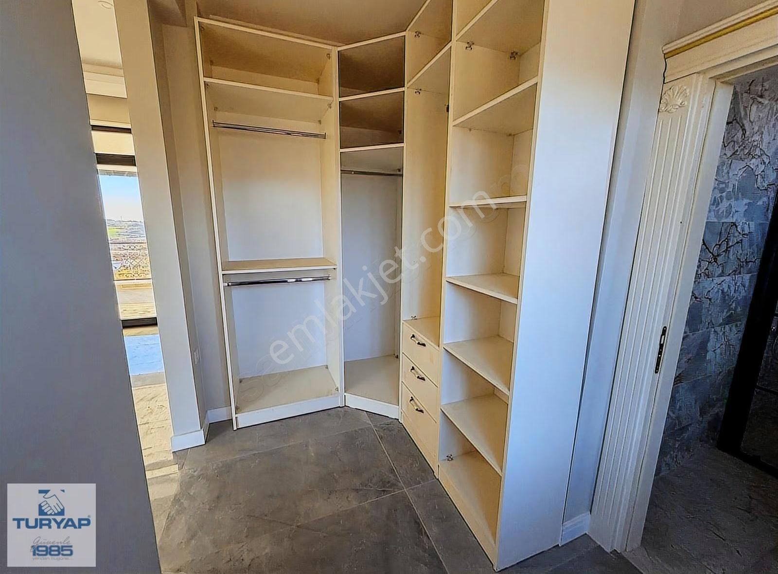 Yalova Kadıköy'de Deniz Manzaralı Satılık Müstakil Villa - Görsel 12