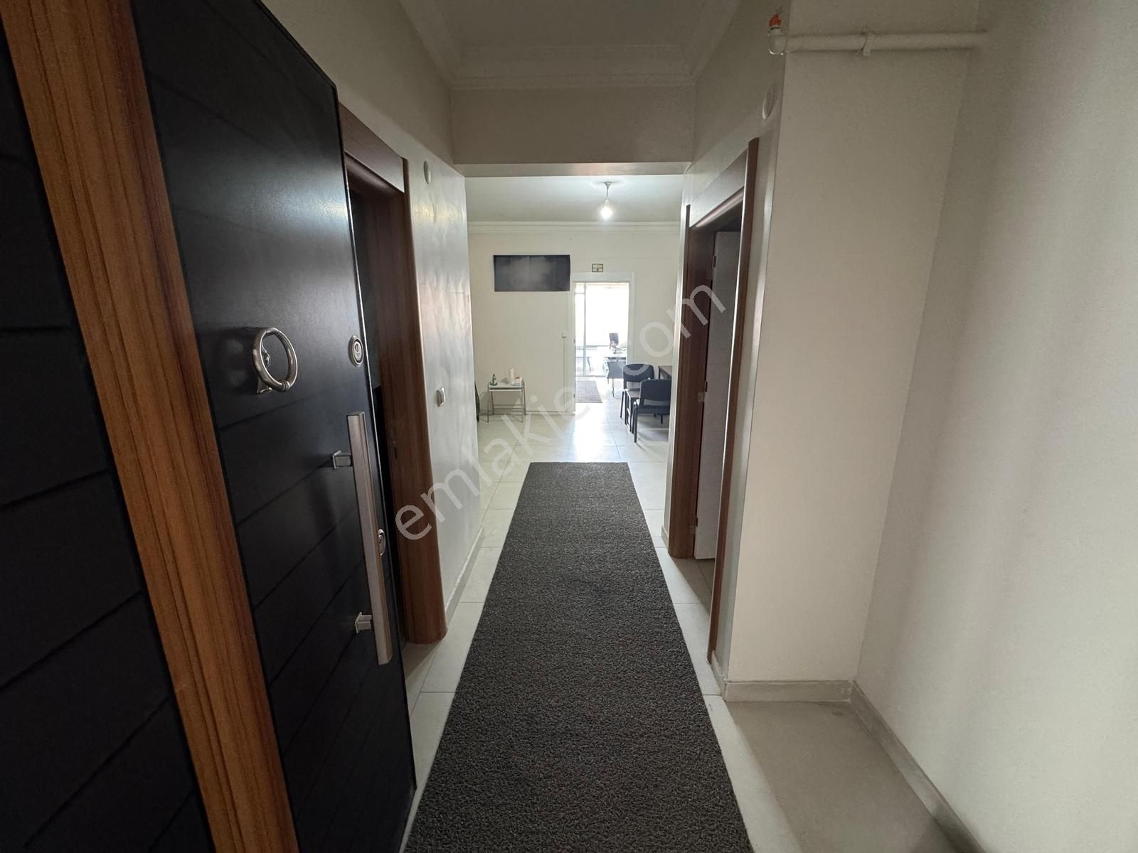 Odabaşı Emlak'tan Nahitada Satılık Ön Cephe 1+1 Klas Ofis