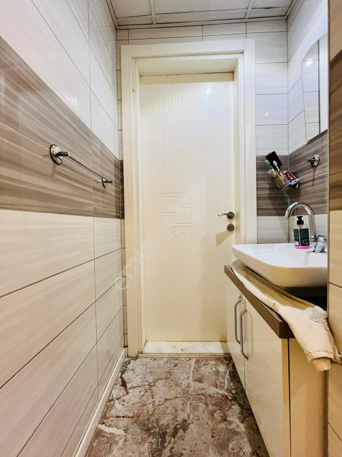 Denizli Muratdede Mahallesinde 3+1 Önü Açık Acil Satılık Arakat Daire - Görsel 13