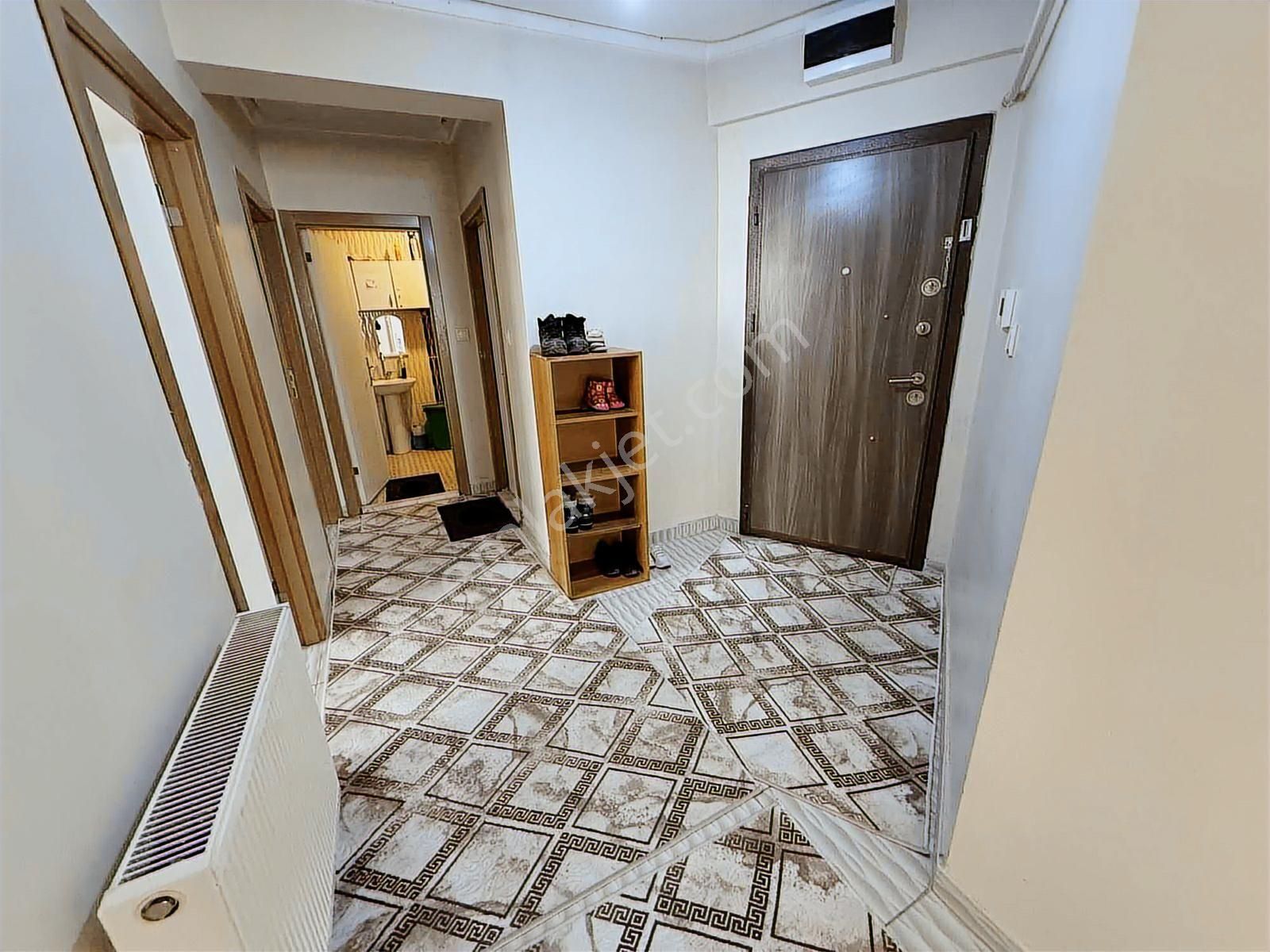 Şahapgürlerde Güneşe Komşu Ara Kat Asansörlü Manzaralı 3+1 Daire - Görsel 4