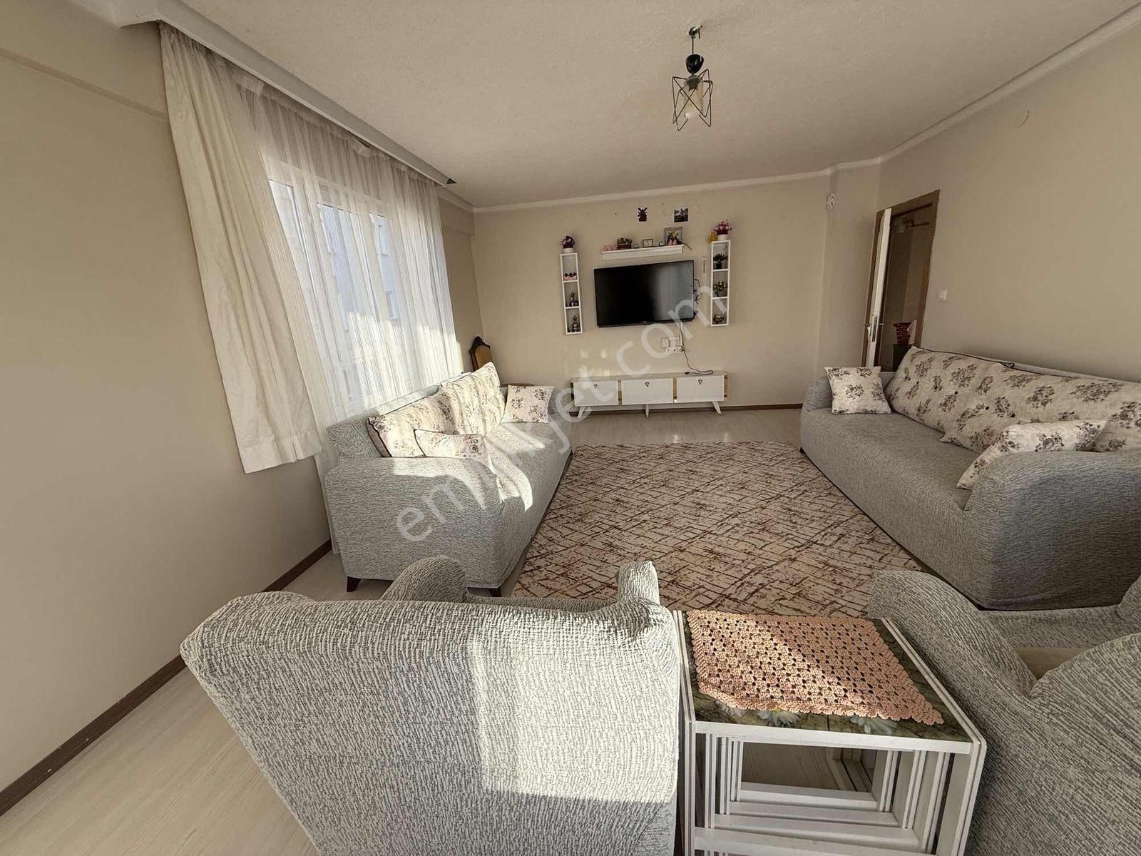 Şahapgürlerde Güneşe Komşu Ara Kat Asansörlü Manzaralı 3+1 Daire - Görsel 29