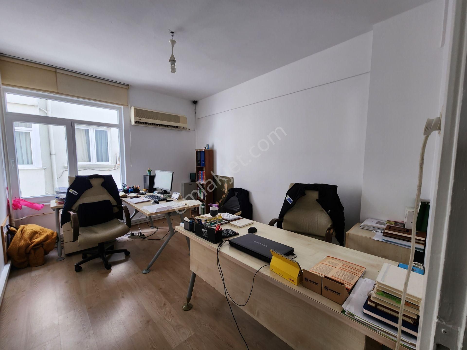 4+1 Deniz Manzaralı ,ara Katta Satılık 220 M2 Köşe Daire - Görsel 17