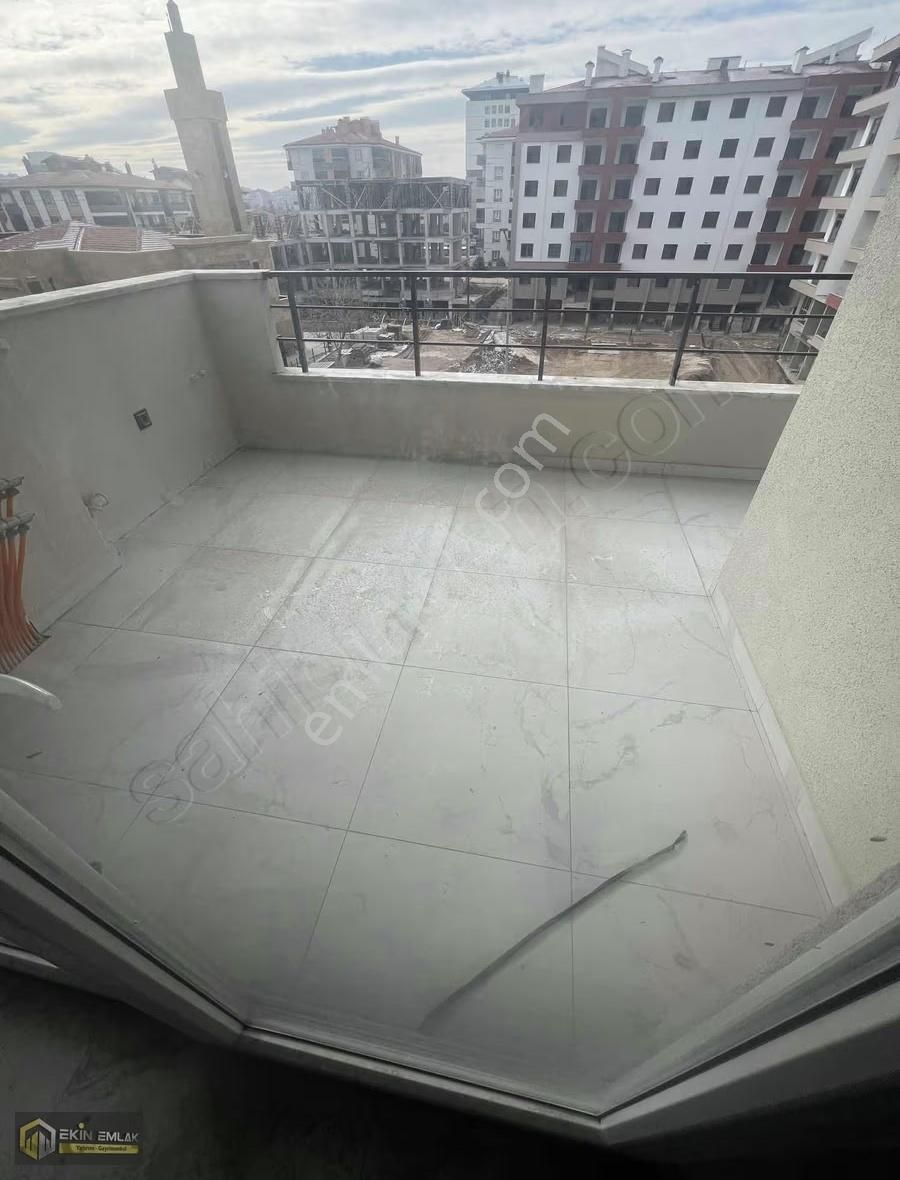 Mengene'de Satılık 3+1 Oturuma Hazır Lüks Daire - Görsel 24