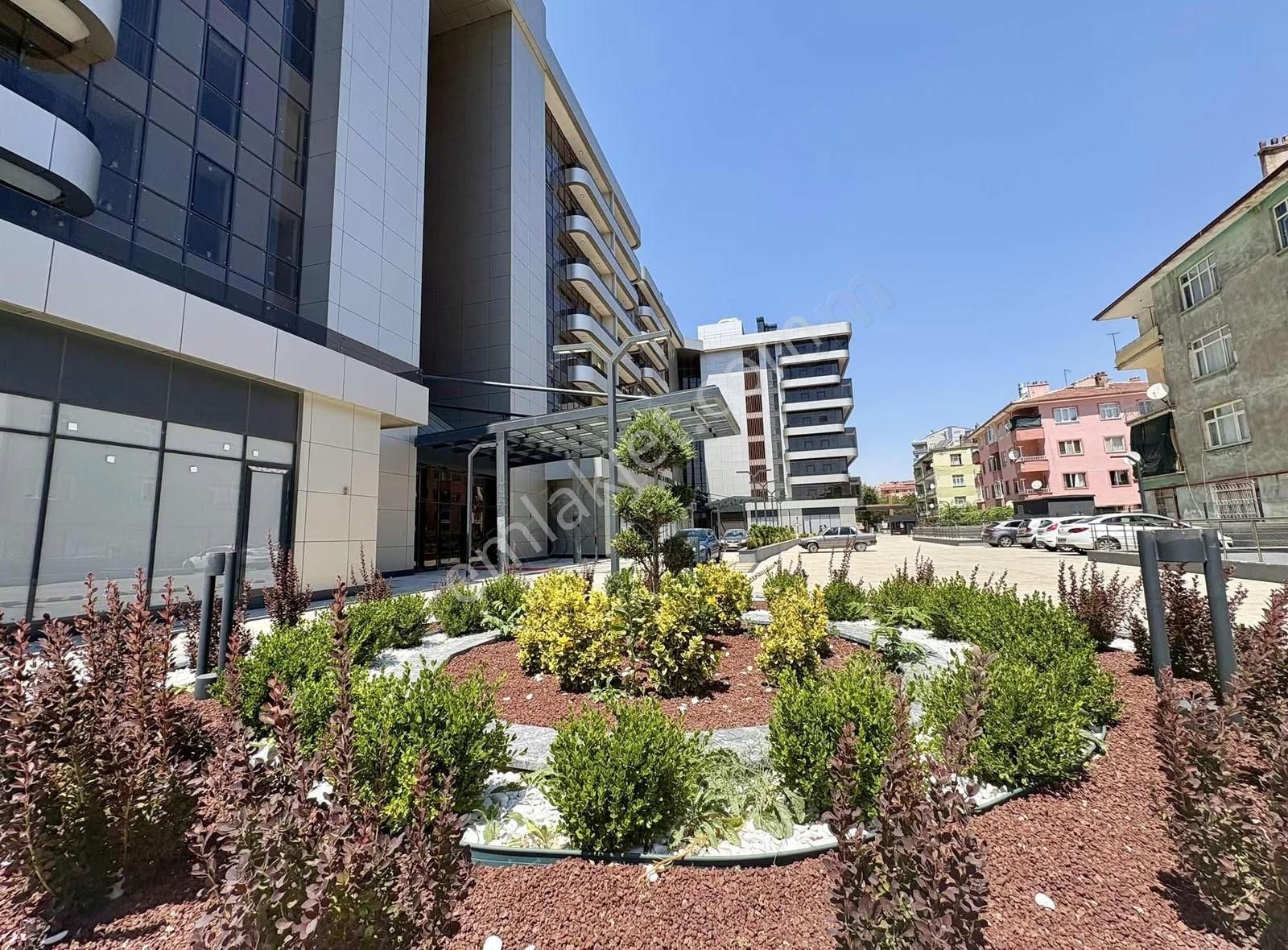 Özlem Yardımcı'dan Kentpuls'ta Satılık Ofis - Görsel 13