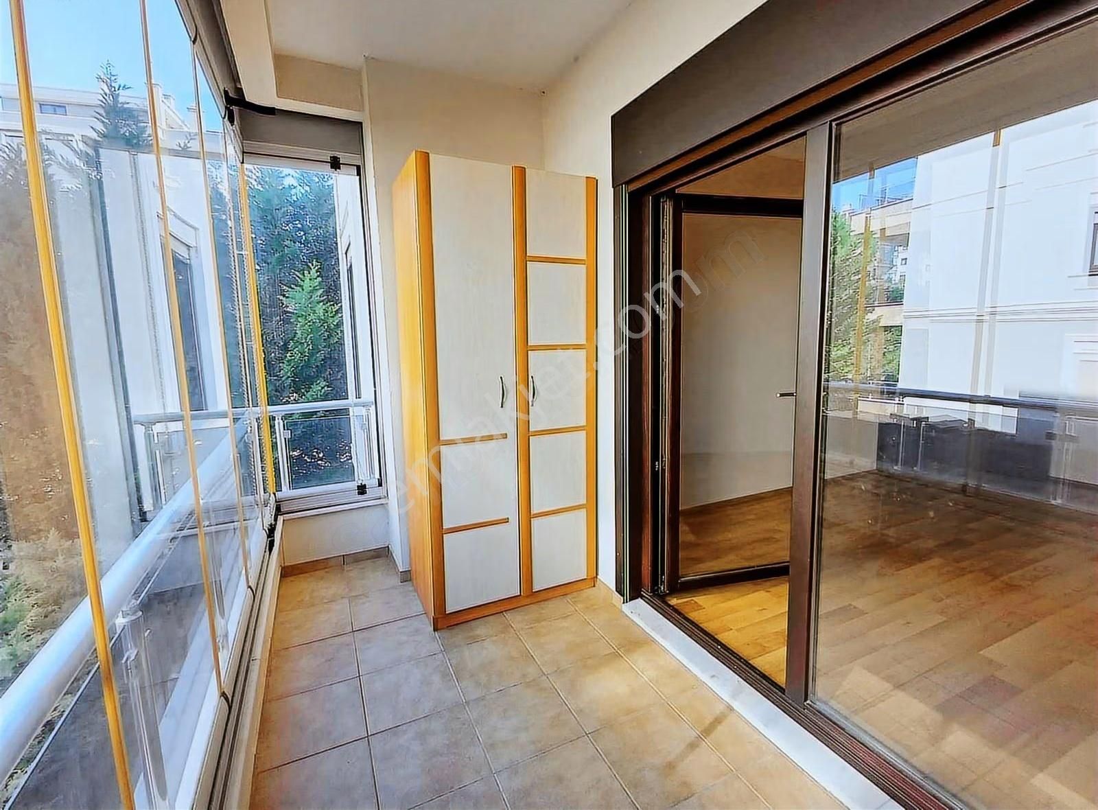 Özlem Yardımcı'dan Yeşil Site Konakları'nda Kiralık 4+1 Daire - Görsel 14