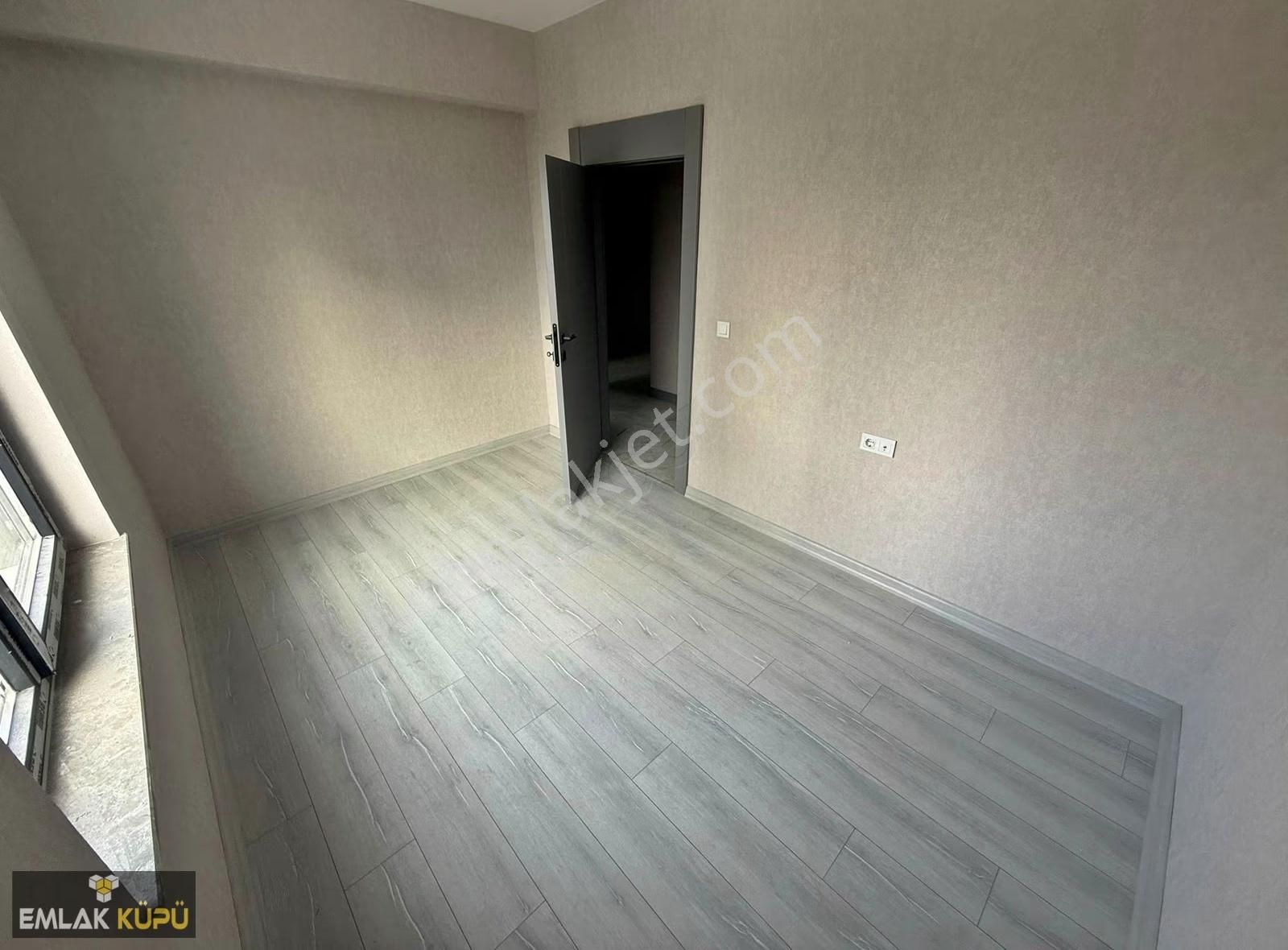 Bağlıca Mah'de Satılık 3+1 E.banyolu Ara Katta Full Yapılı Daire - Görsel 18