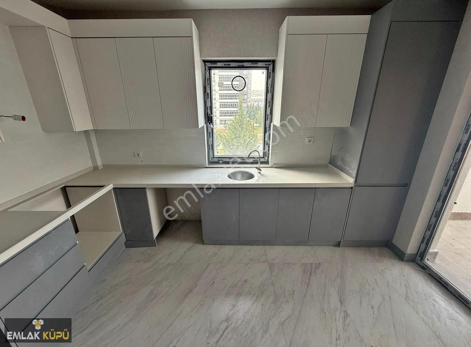 Bağlıca Mah'de Satılık 3+1 E.banyolu Ara Katta Full Yapılı Daire - Görsel 4